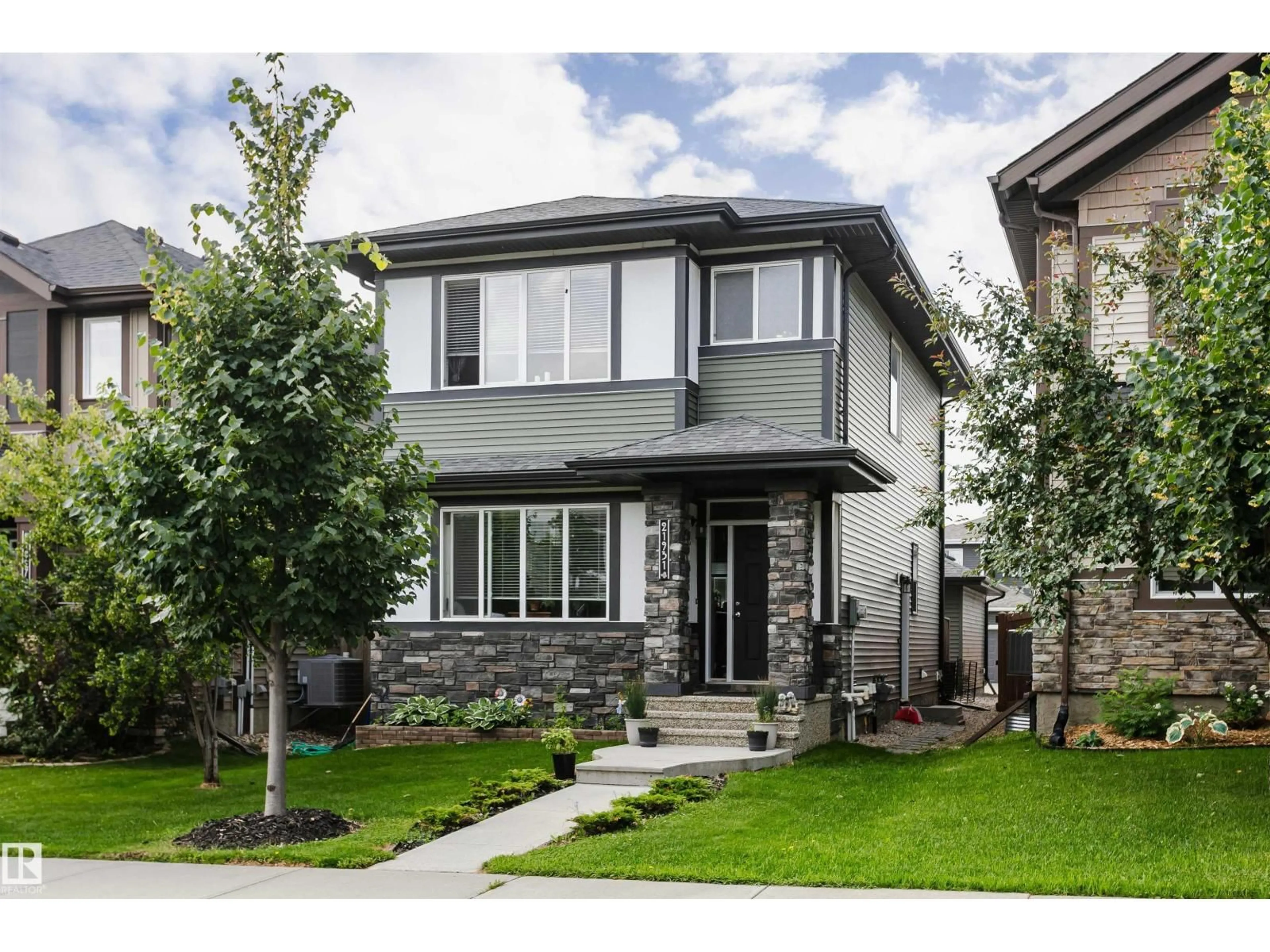 Unknown for 21931 91 AV, Edmonton Alberta T5T6Z8