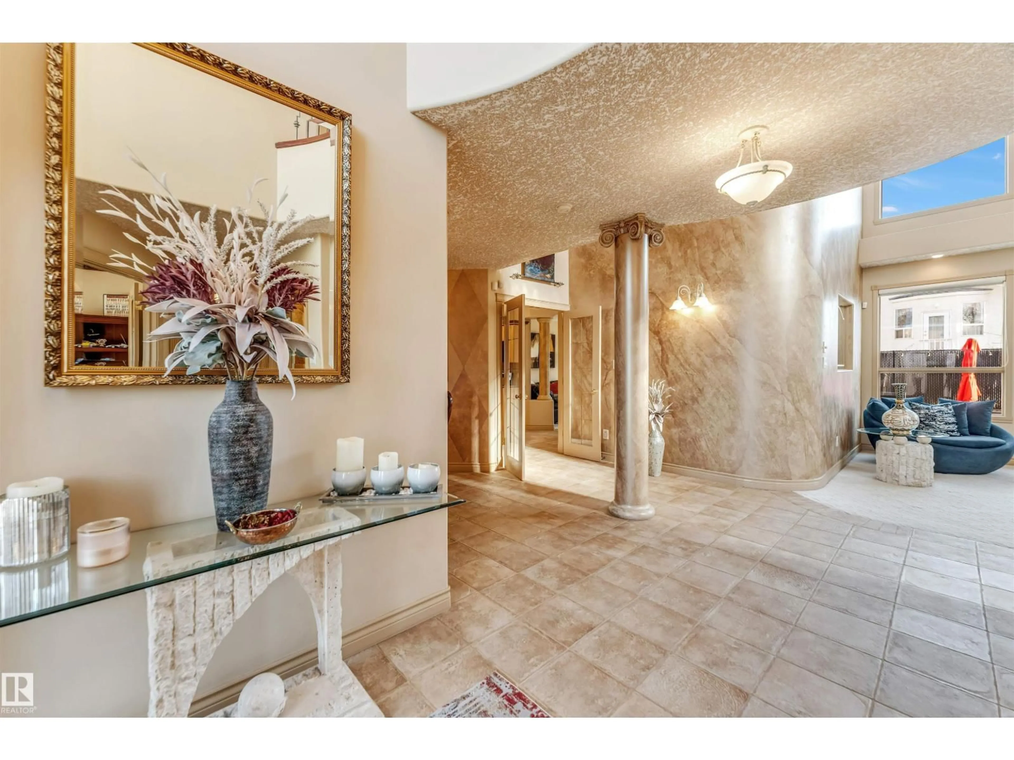 Indoor foyer for 8715 160A AV, Edmonton Alberta T5Z3K4