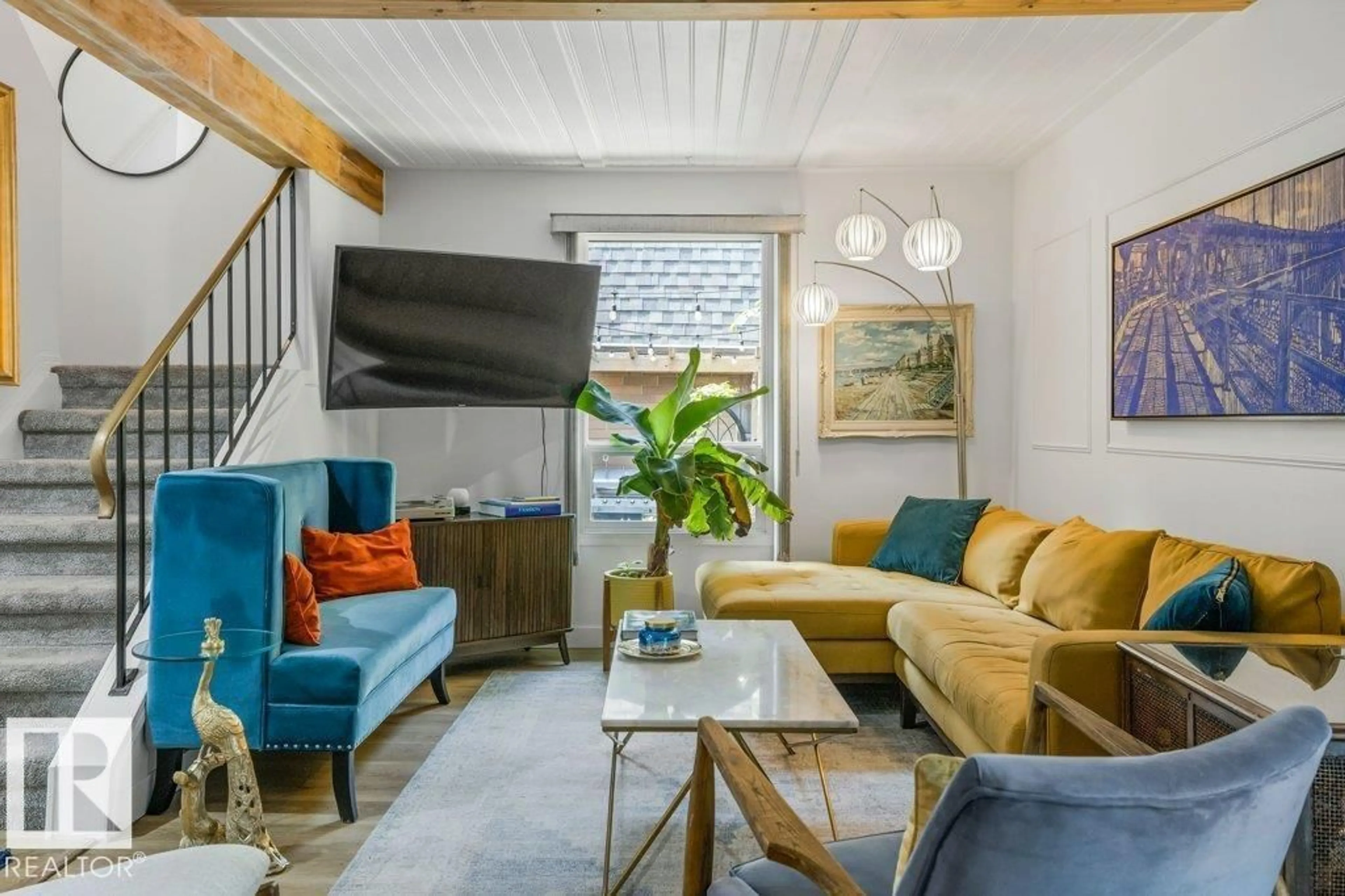 Living room with furniture, unknown for 60 GREENFIELD ES, St. Albert Alberta T8N2G2