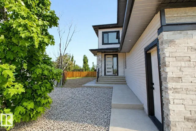 16 MIDDLETON CL, Leduc 3