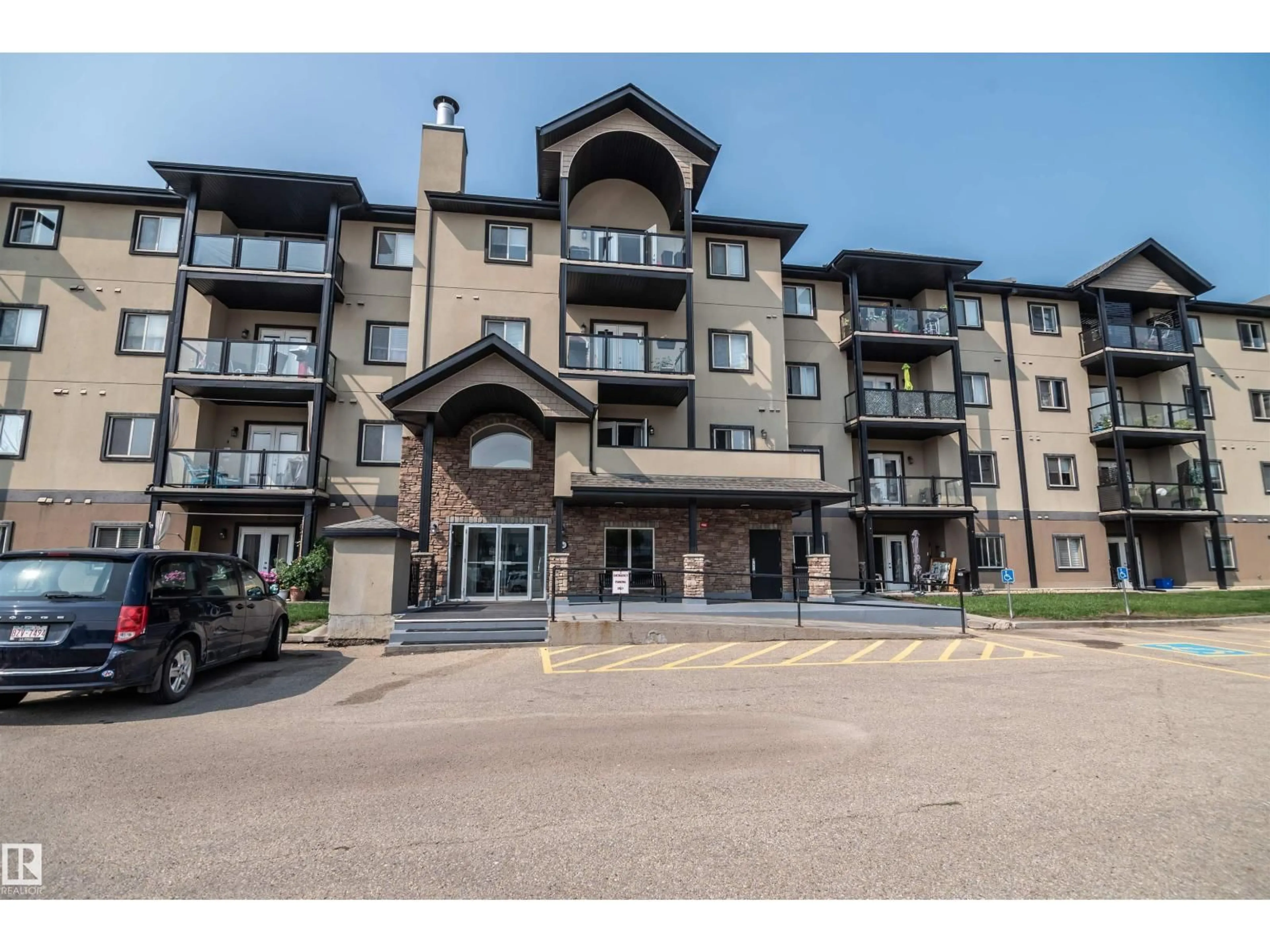 Unknown for 300 - 124 SPRUCE RIDGE RD, Spruce Grove Alberta T7X0H6