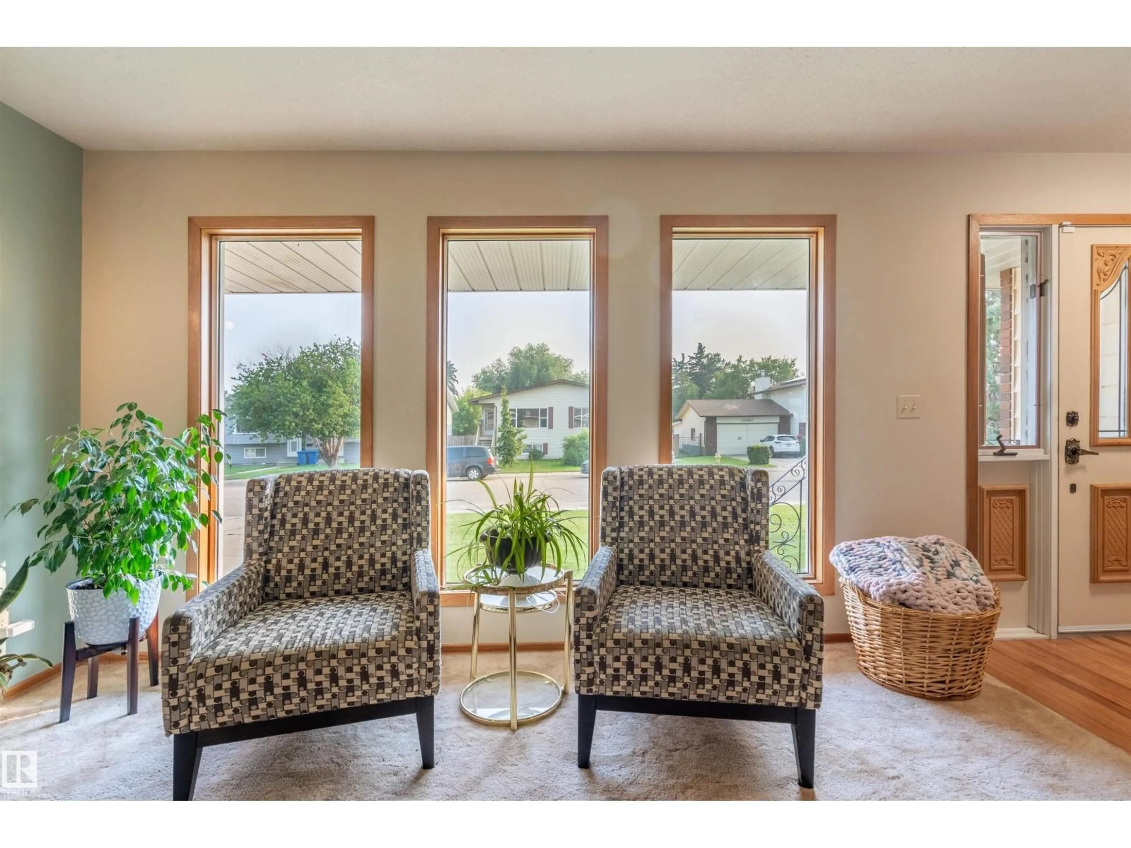 Living room with furniture, unknown for 5825 52 ST, Wetaskiwin Alberta T9A2W5