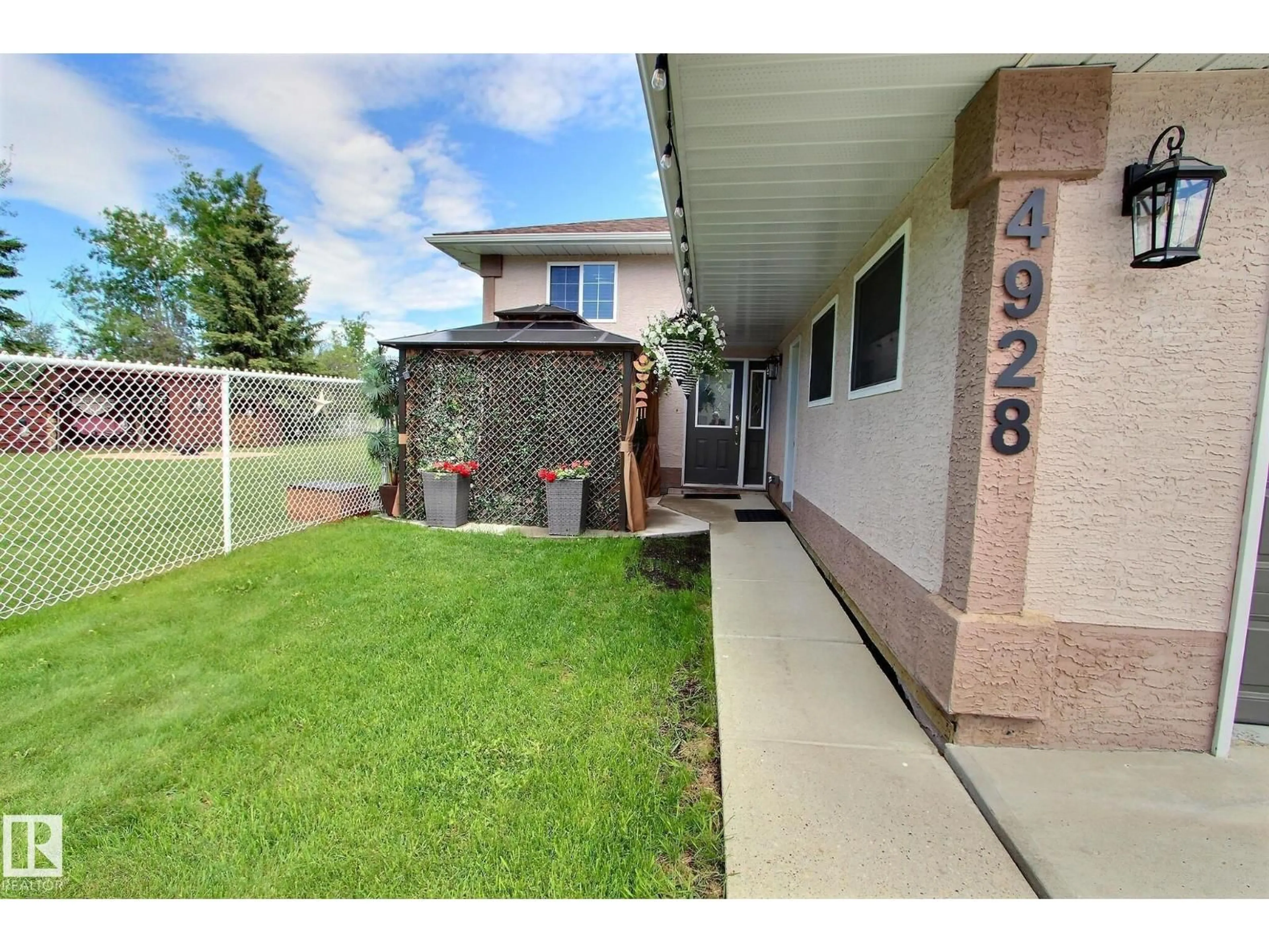 Unknown for 4928 50A AV, Entwistle Alberta T0E0S0