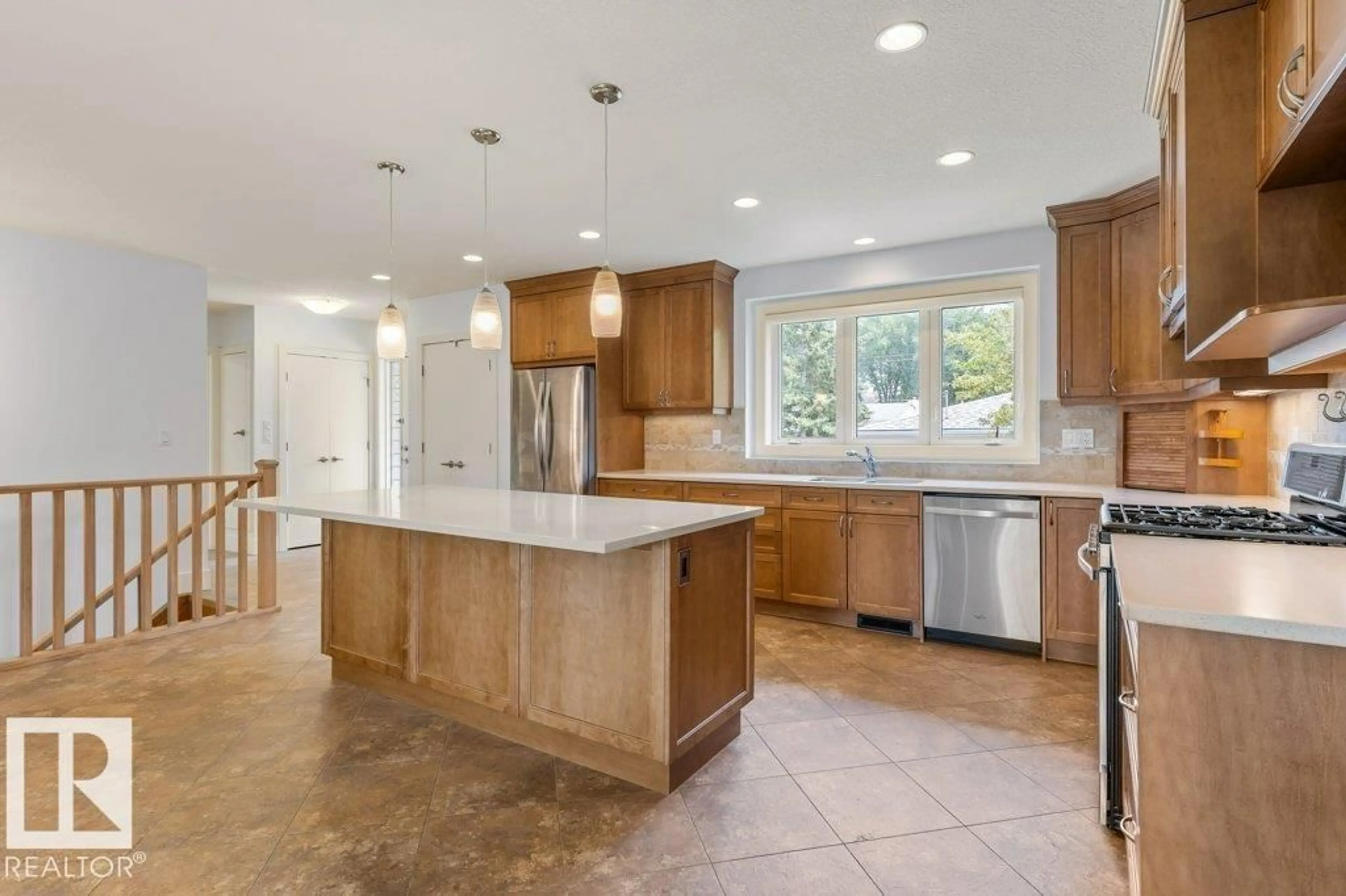 Open concept kitchen, ceramic/tile floor for 9711 146 ST, Edmonton Alberta T5N2Z3