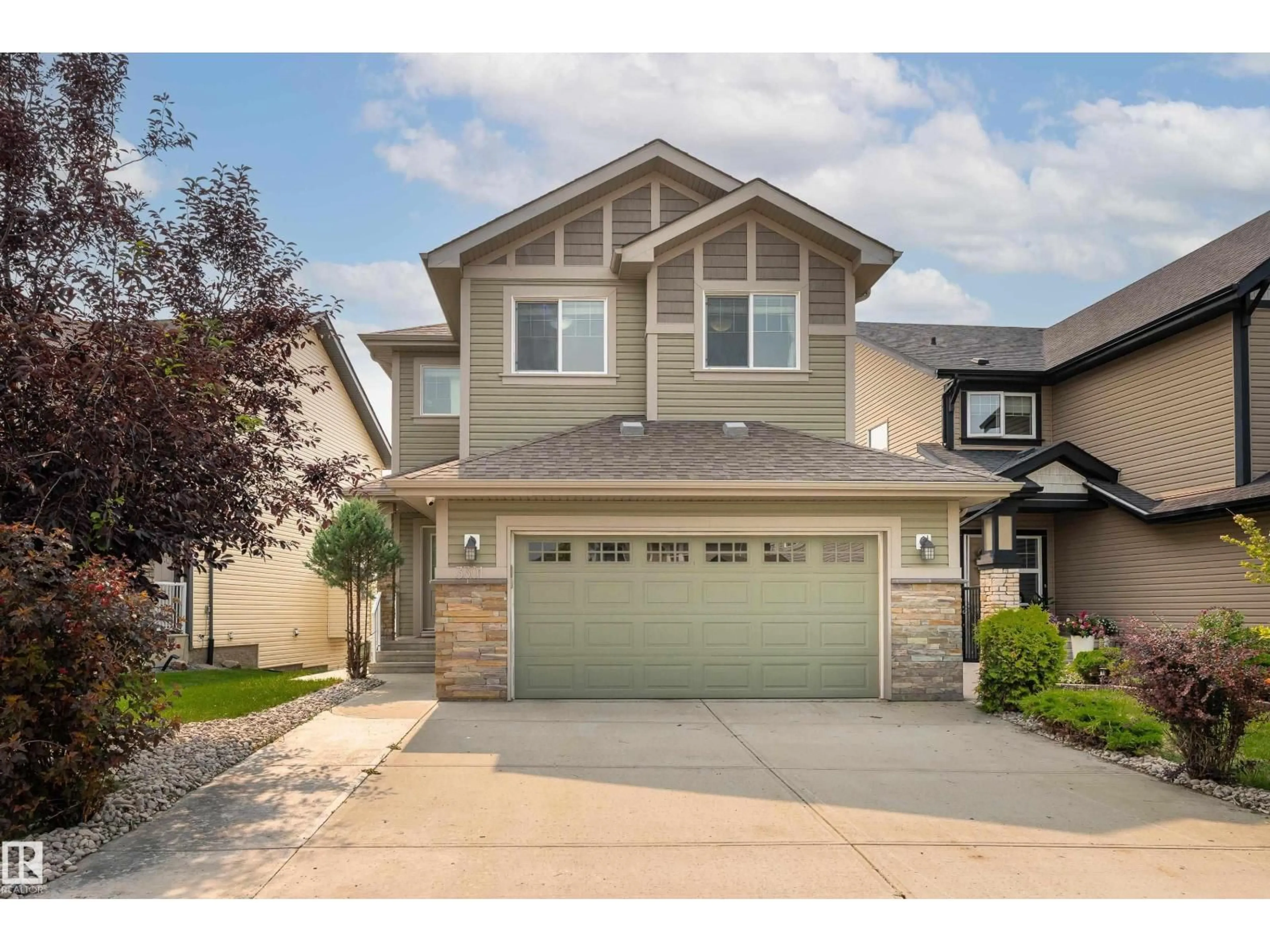 Home with vinyl exterior material, street for 3301 ABBOTT CR, Edmonton Alberta T6W2M3