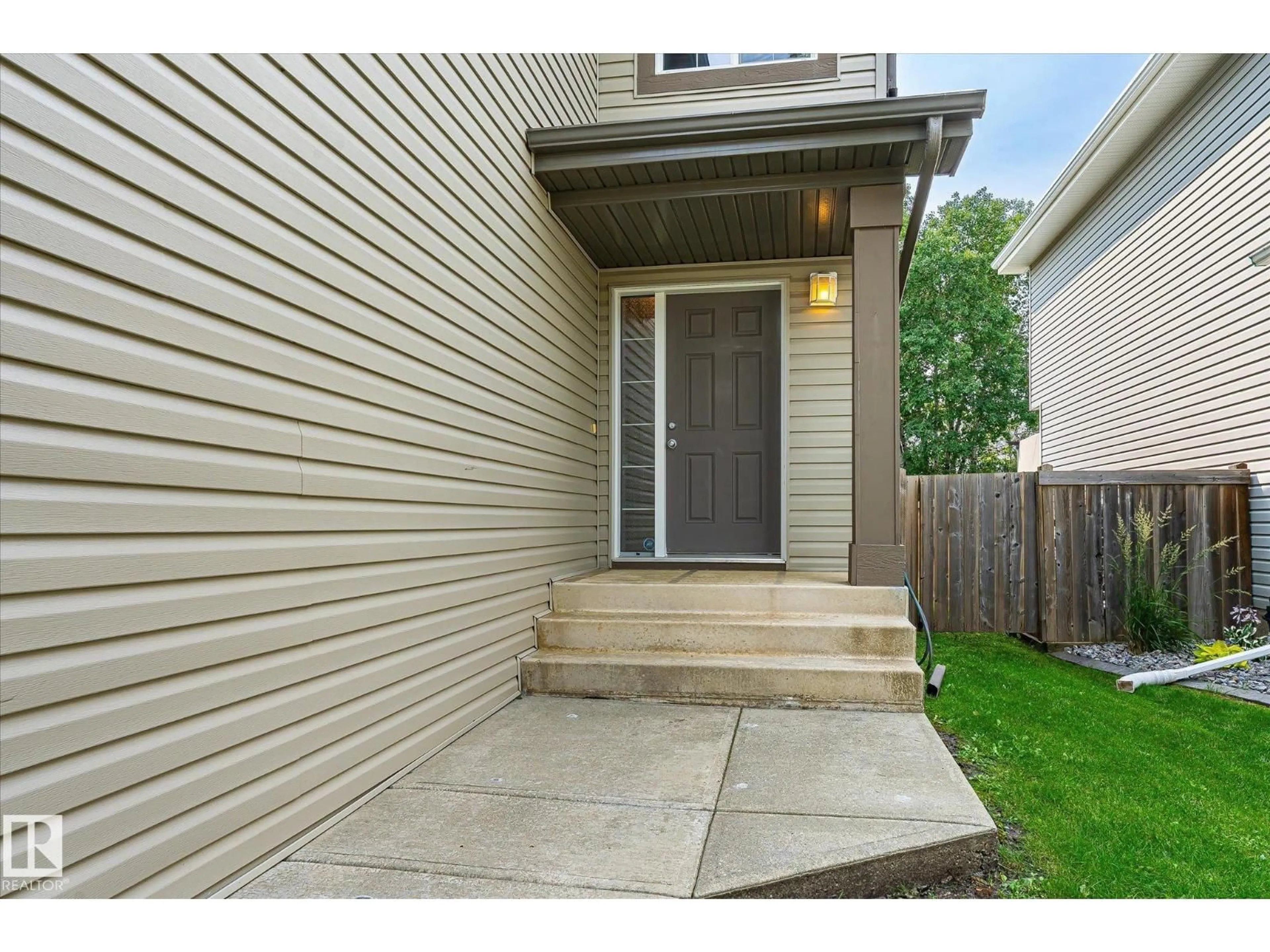 Unknown for 24 EVERWOOD CL, St. Albert Alberta T8N7H1