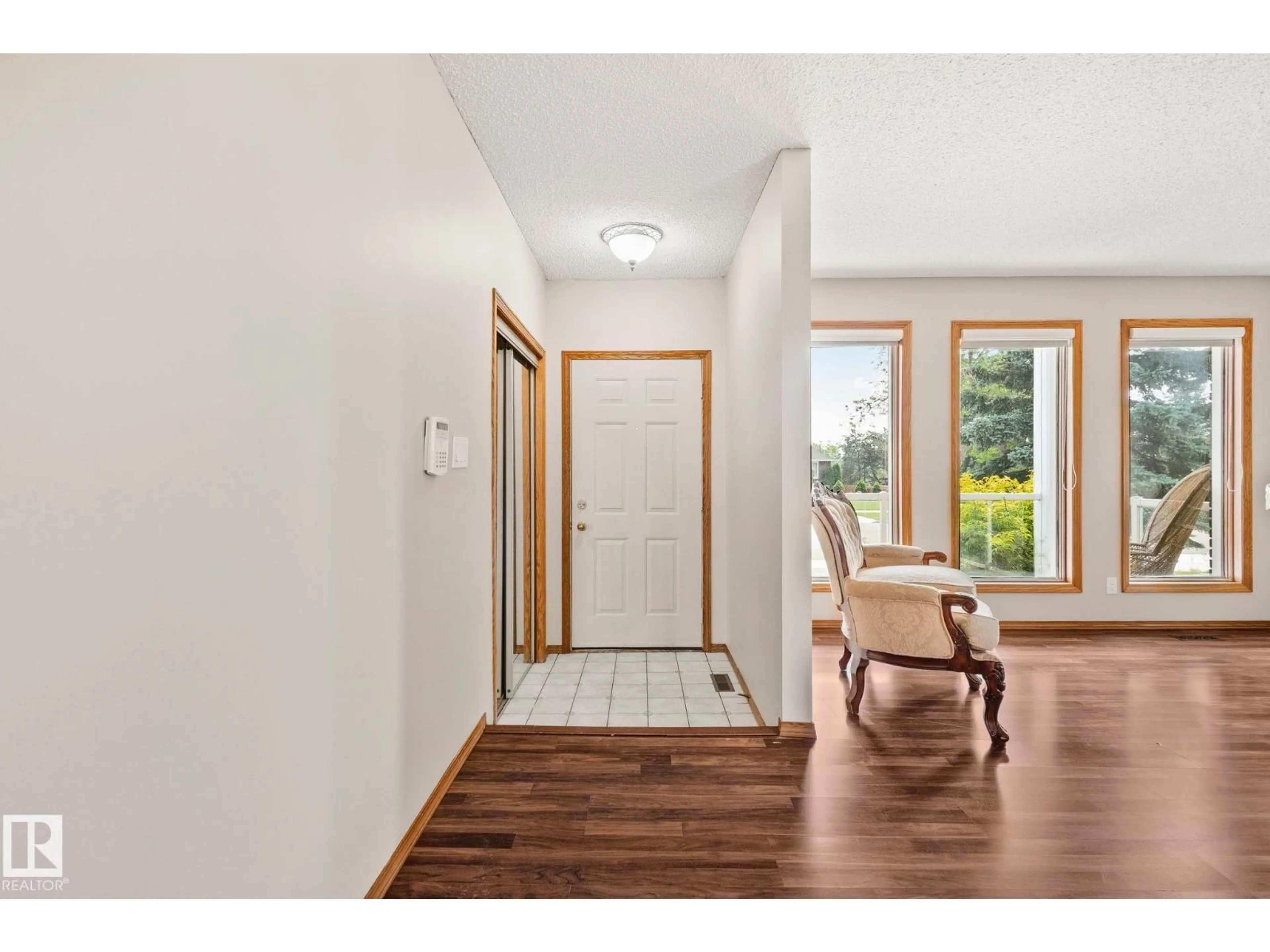 Indoor entryway for NW - 16012 109 ST, Edmonton Alberta T5X4R9