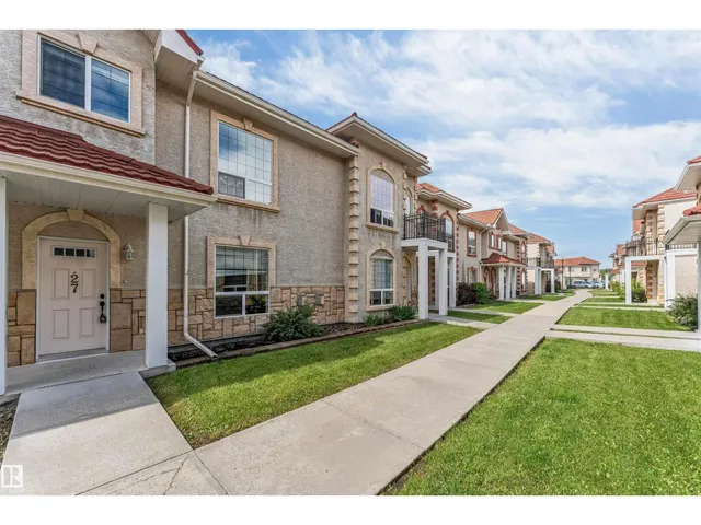 27 13825 155 AV NW, Edmonton 2
