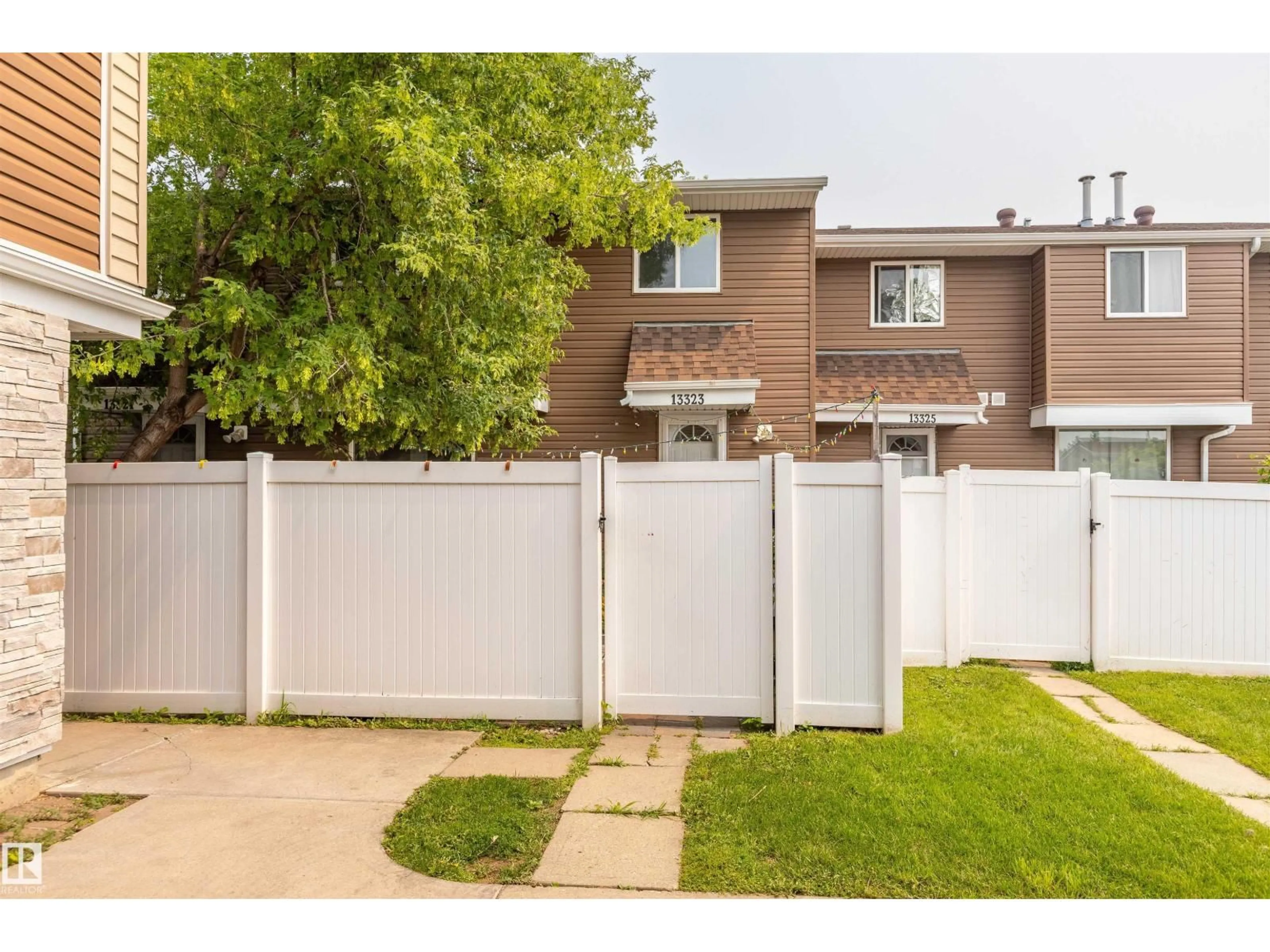 Unknown for NW - 13323 47 ST, Edmonton Alberta T5A3L5