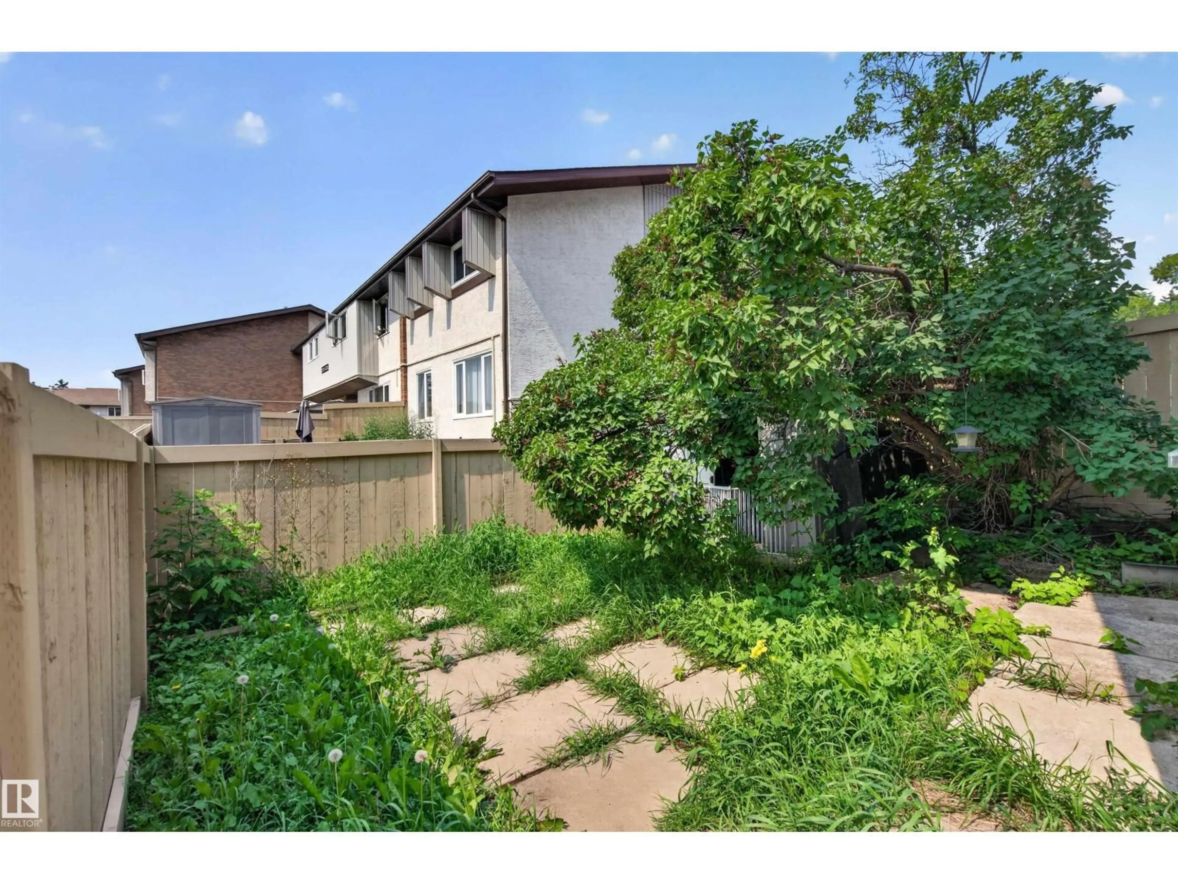 Patio, street for 12 14120 80 ST NW, Edmonton Alberta T5C1L6