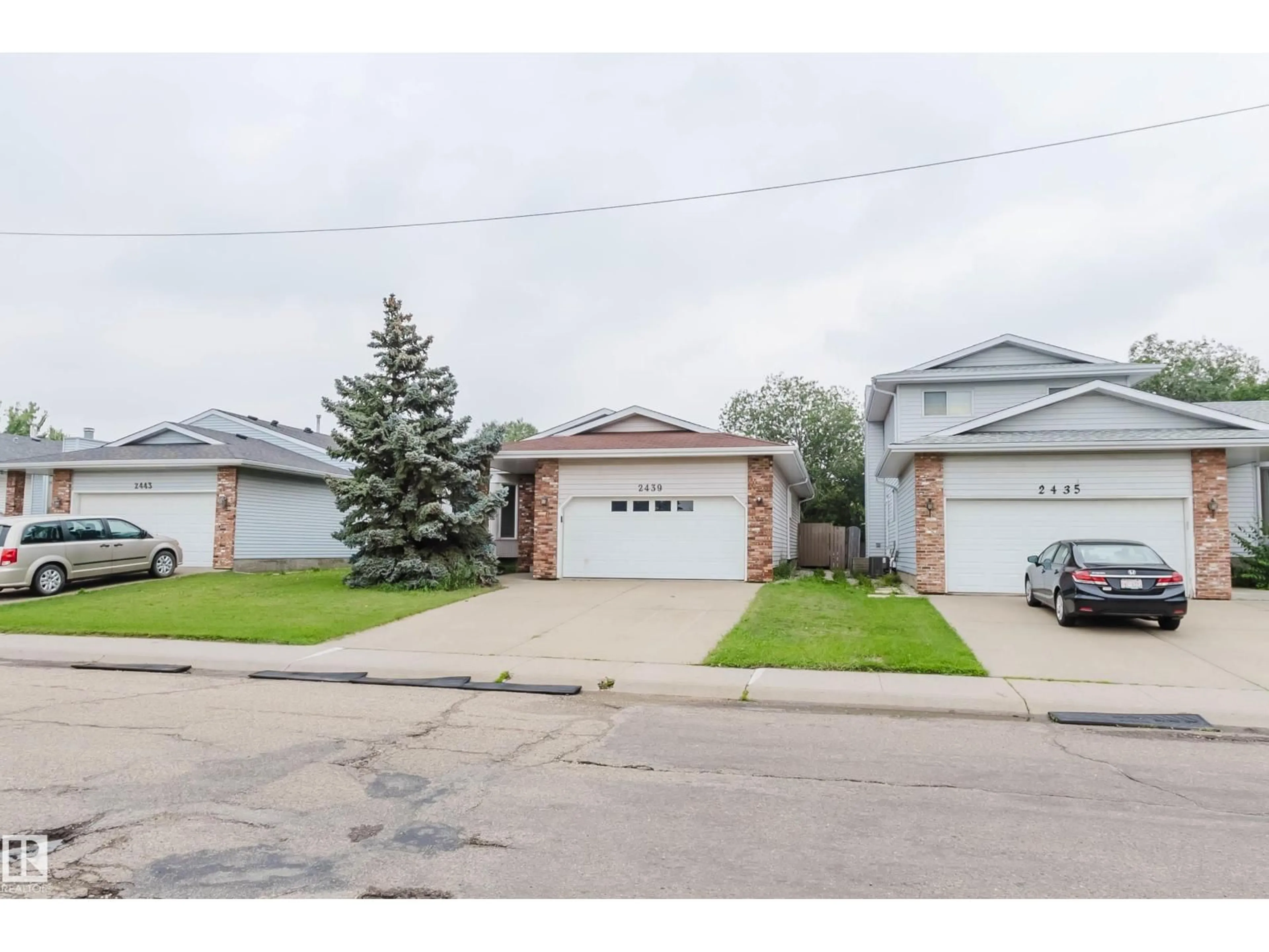Unknown for NW - 2439 112 ST, Edmonton Alberta T6J4N7
