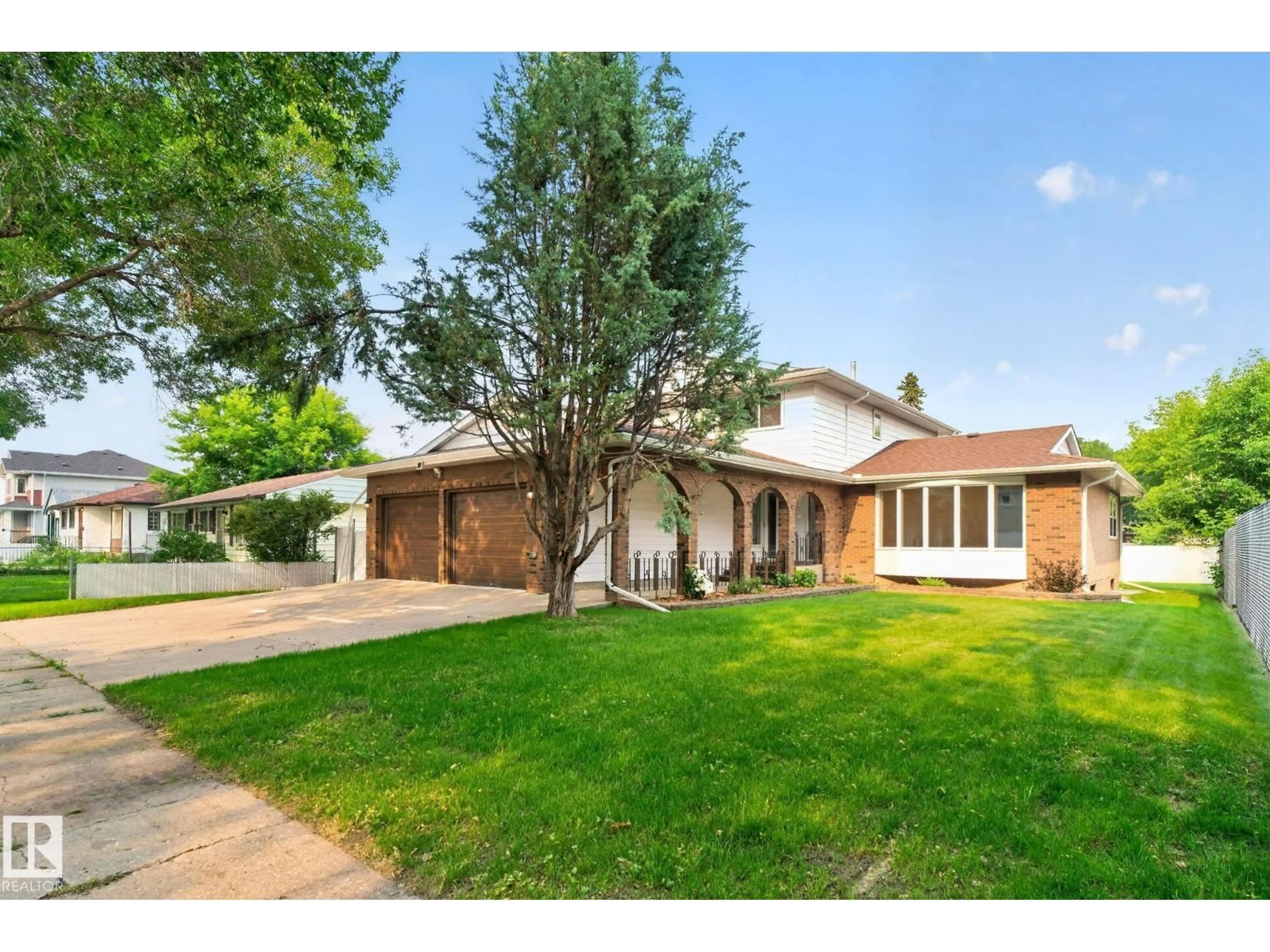 A pic from outside/outdoor area/front of a property/back of a property/a pic from drone, street for NW - 12121 42 ST, Edmonton Alberta T5W2M8