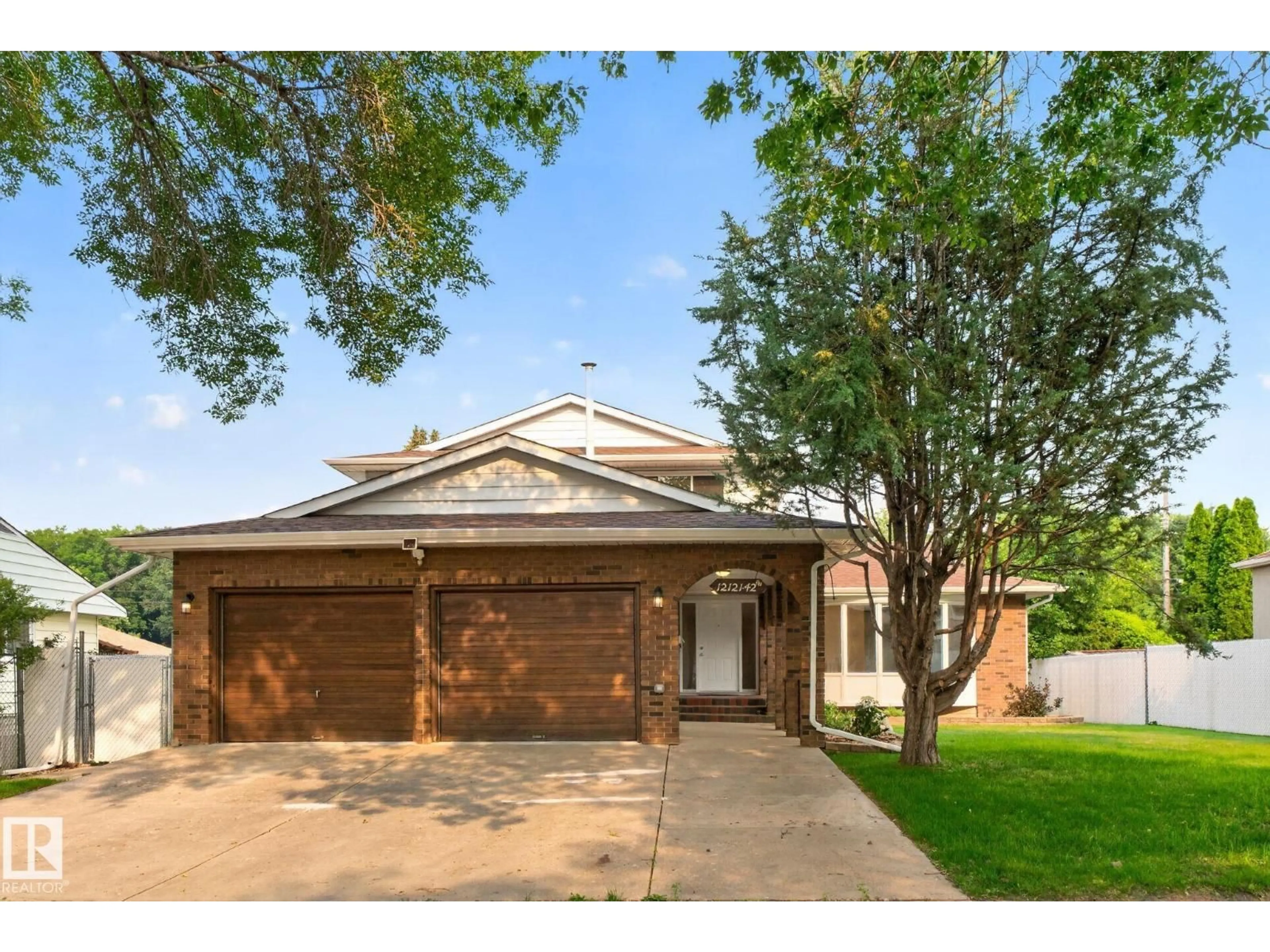 Unknown for NW - 12121 42 ST, Edmonton Alberta T5W2M8