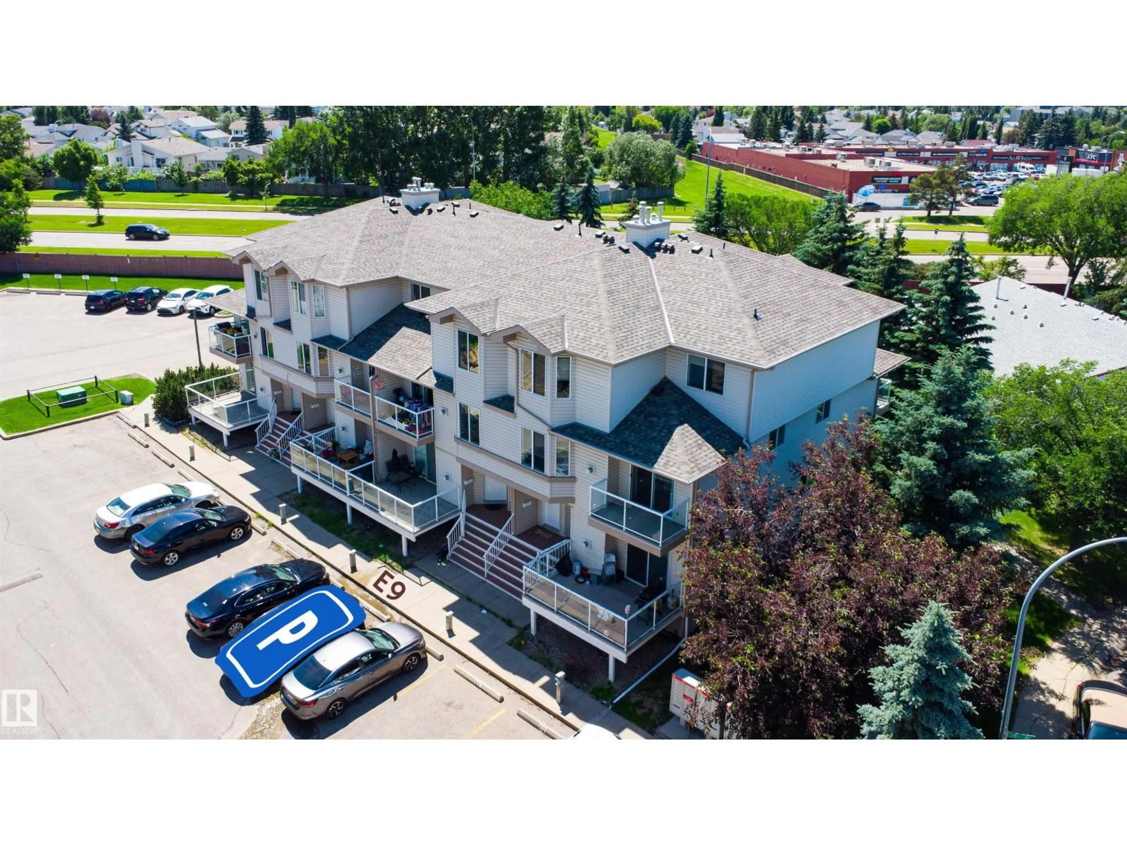 A pic from outside/outdoor area/front of a property/back of a property/a pic from drone, unknown for #11 - 2505 42 ST, Edmonton Alberta T6L7G8