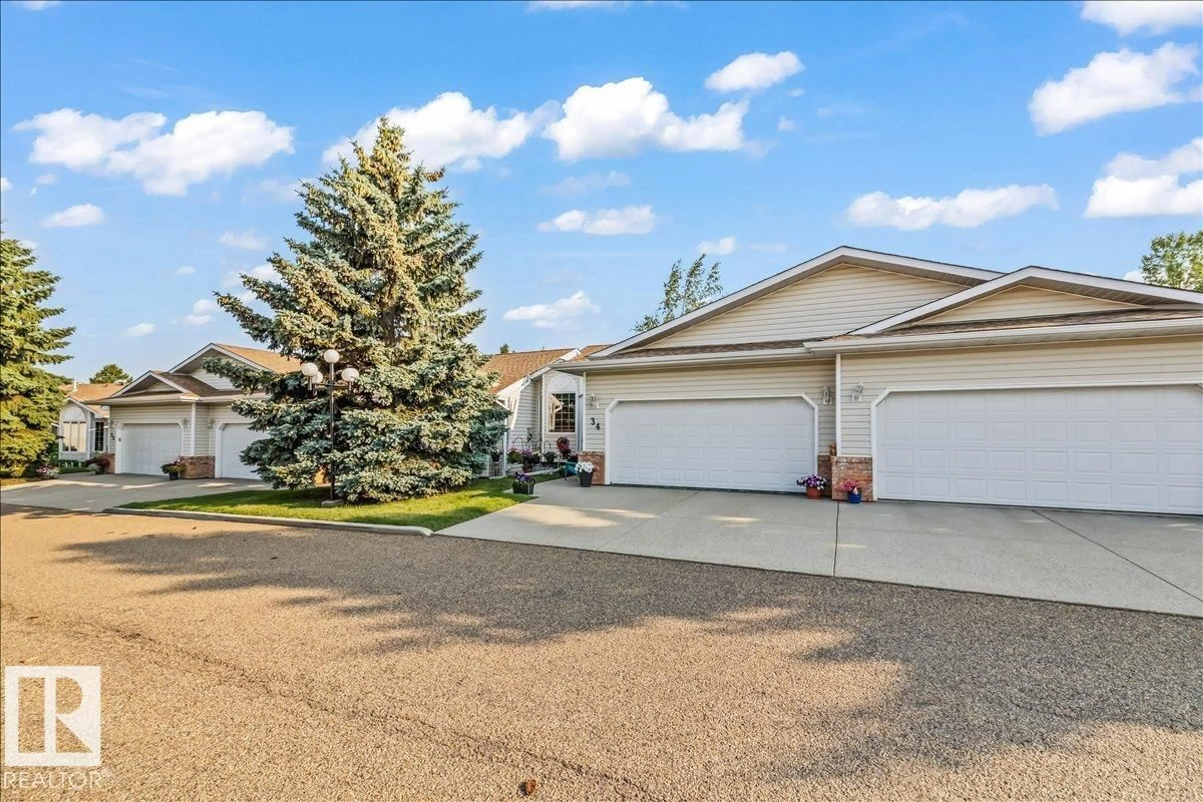Unknown for 7 - 34 CRANFORD WY, Sherwood Park Alberta T8H5W5