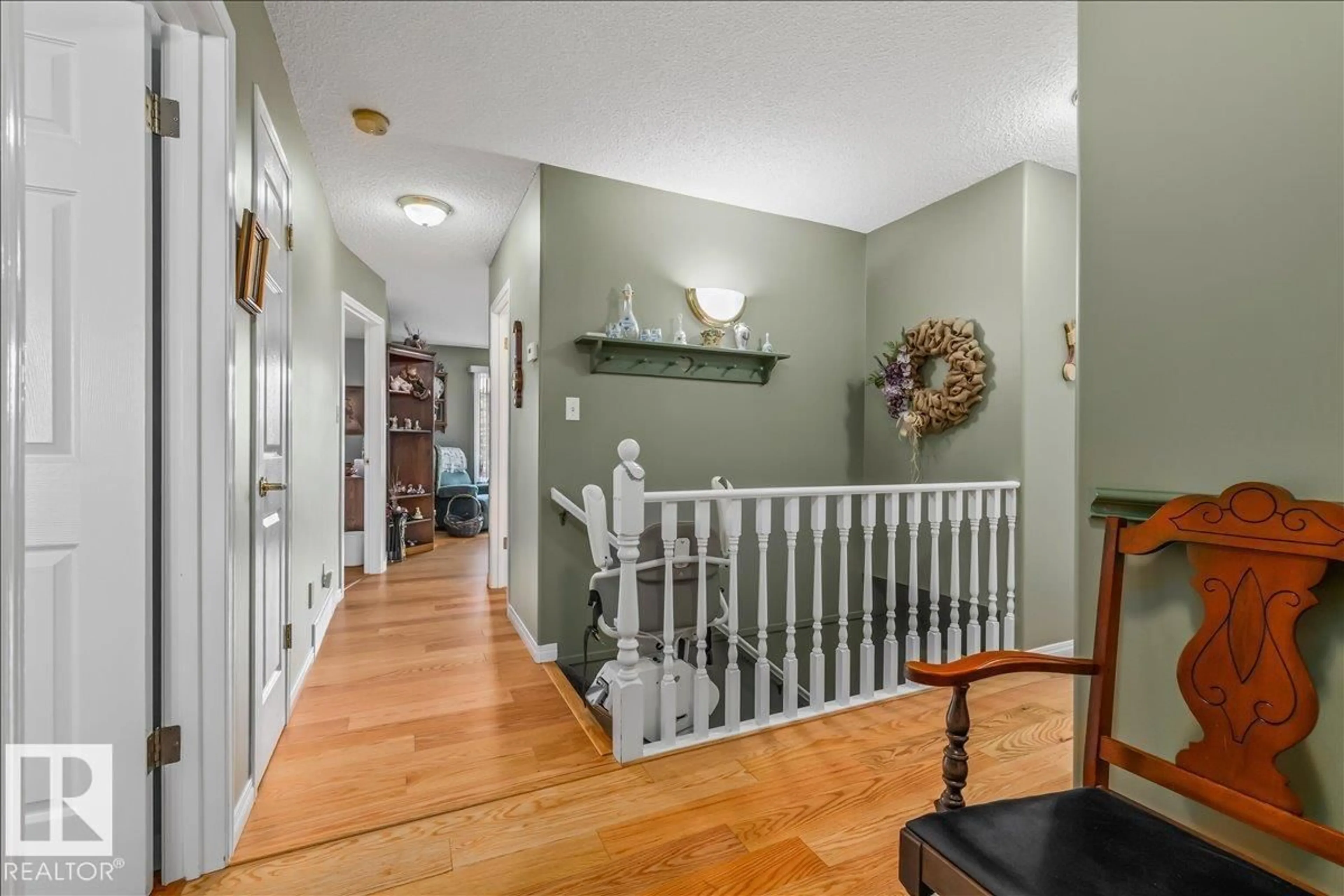 Indoor entryway for 7 - 34 CRANFORD WY, Sherwood Park Alberta T8H5W5