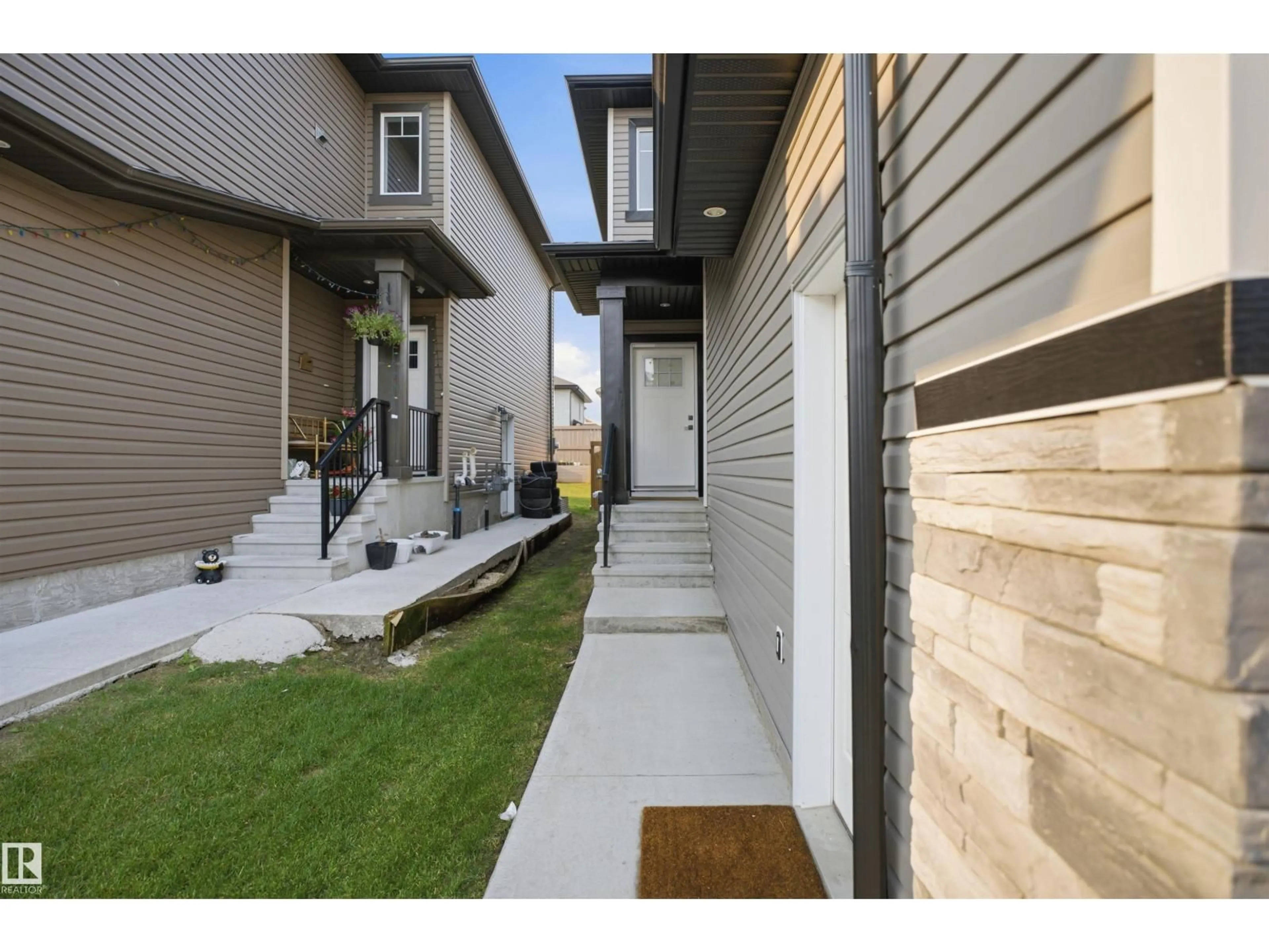 Unknown for #46 - 1703 16 AV, Edmonton Alberta T6T2C3