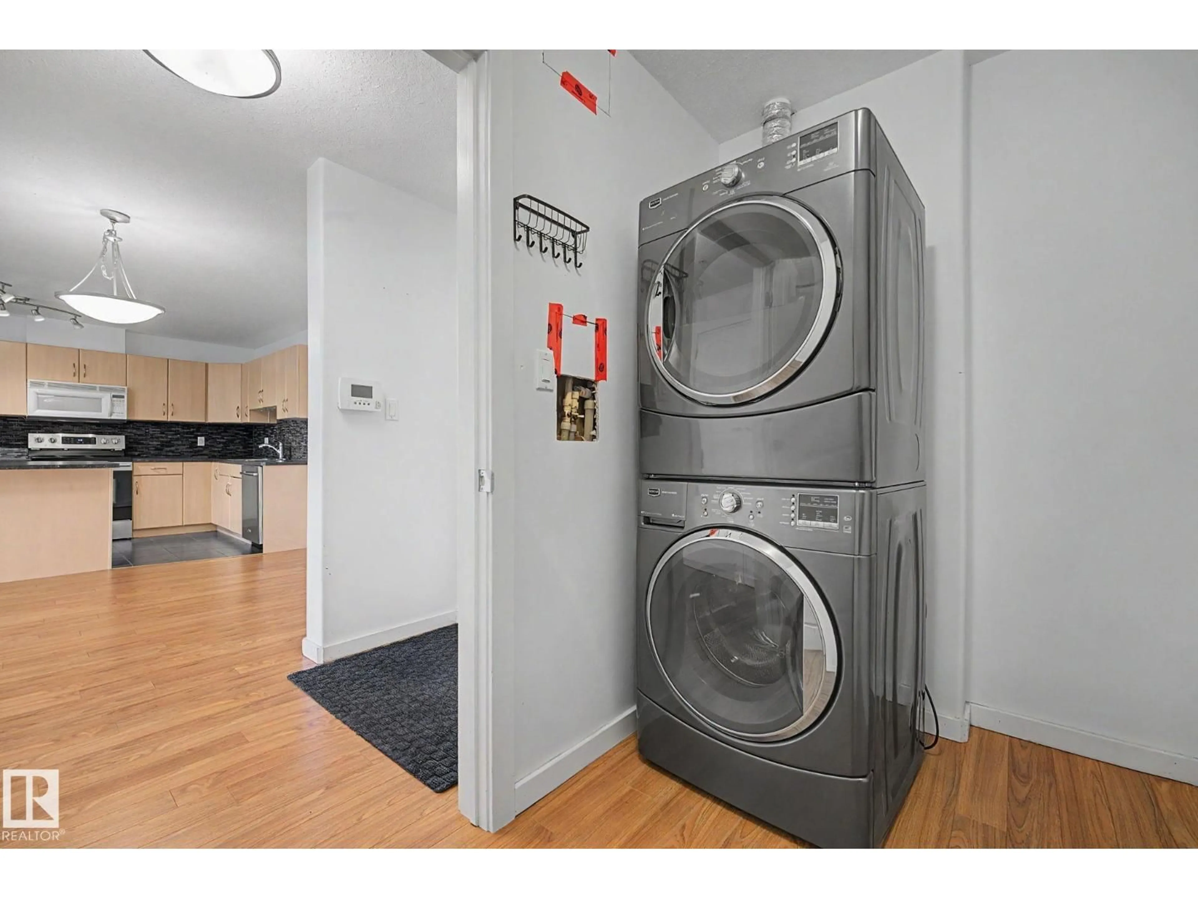Laundry room for 278 - 338 SUDER GREENS DR, Edmonton Alberta T5T6V6