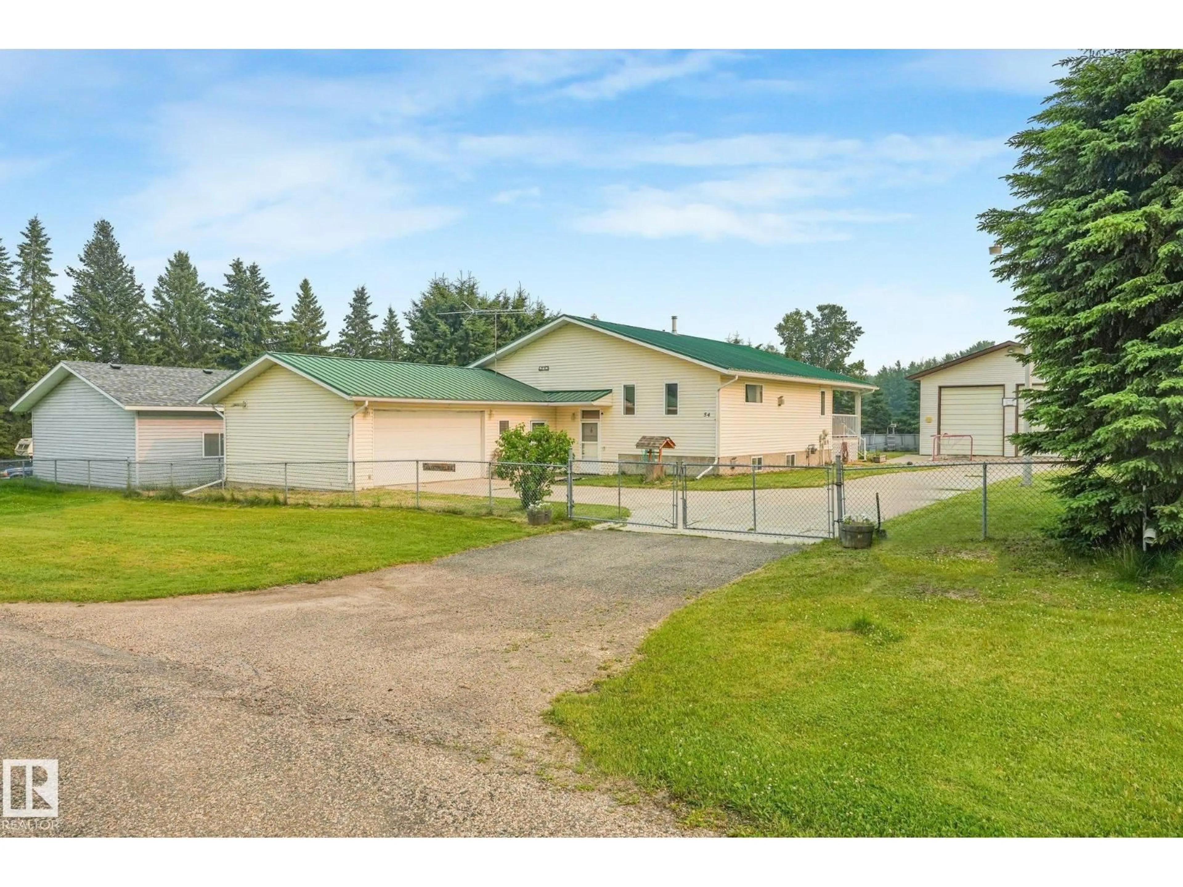 A pic from outside/outdoor area/front of a property/back of a property/a pic from drone, street for 54 BUSKMOSE DR, Rural Wetaskiwin County Alberta T0C2V0