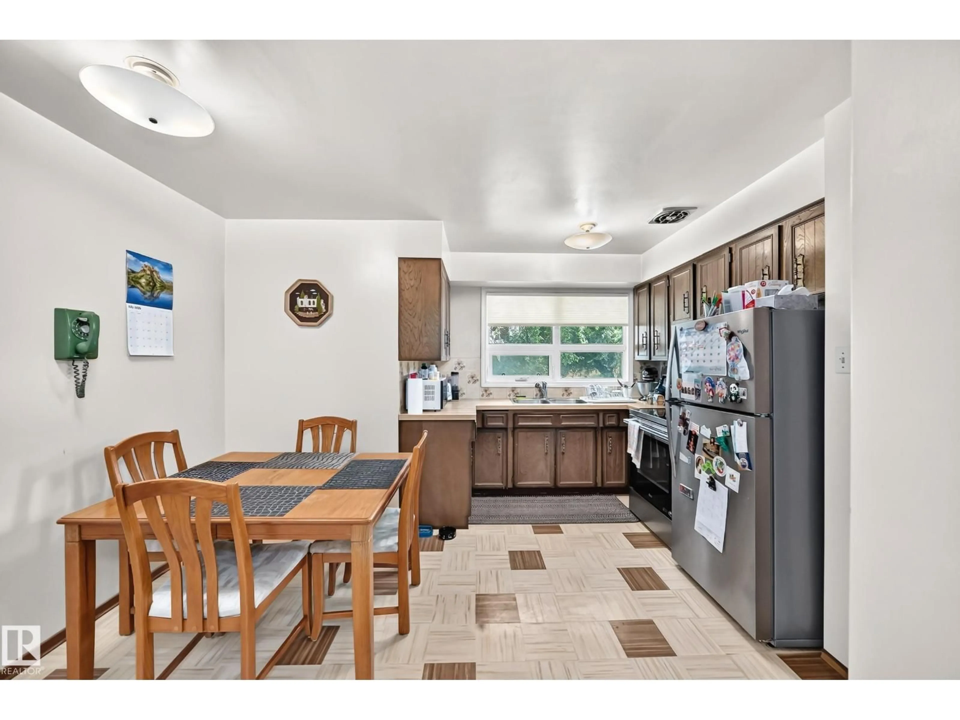 Standard kitchen, ceramic/tile floor for NW - 15703 84 AV, Edmonton Alberta T5R3Y2