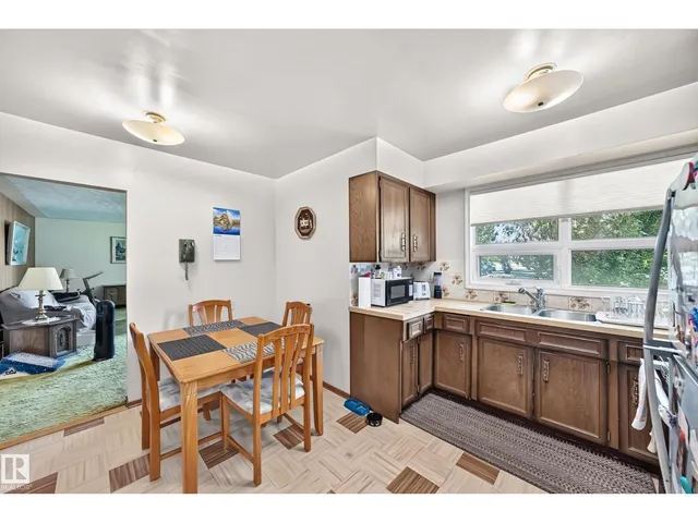NW - 15703 84 AV, Edmonton 5