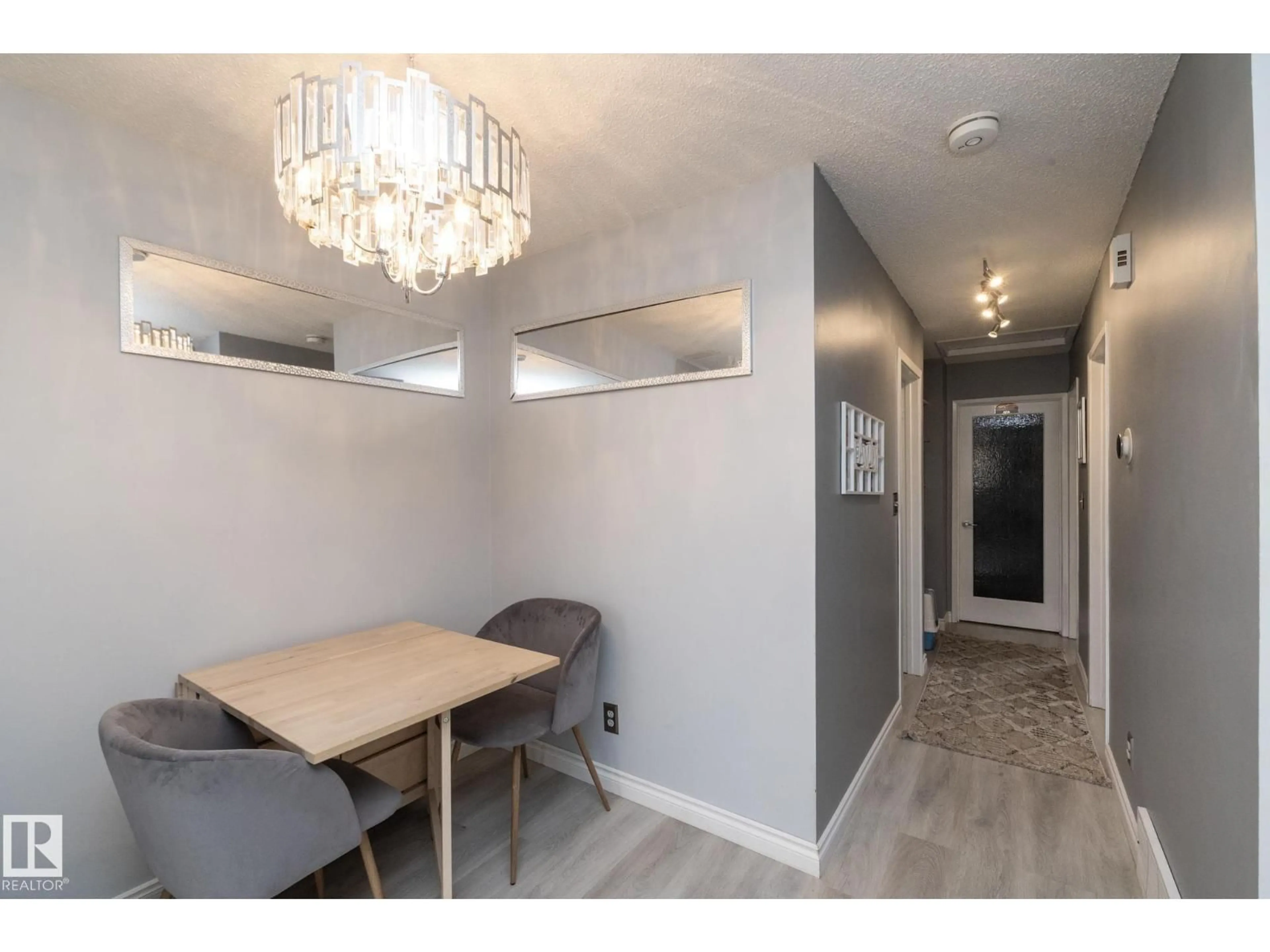 Unknown for 4617 35 AV, Edmonton Alberta T6L3P8