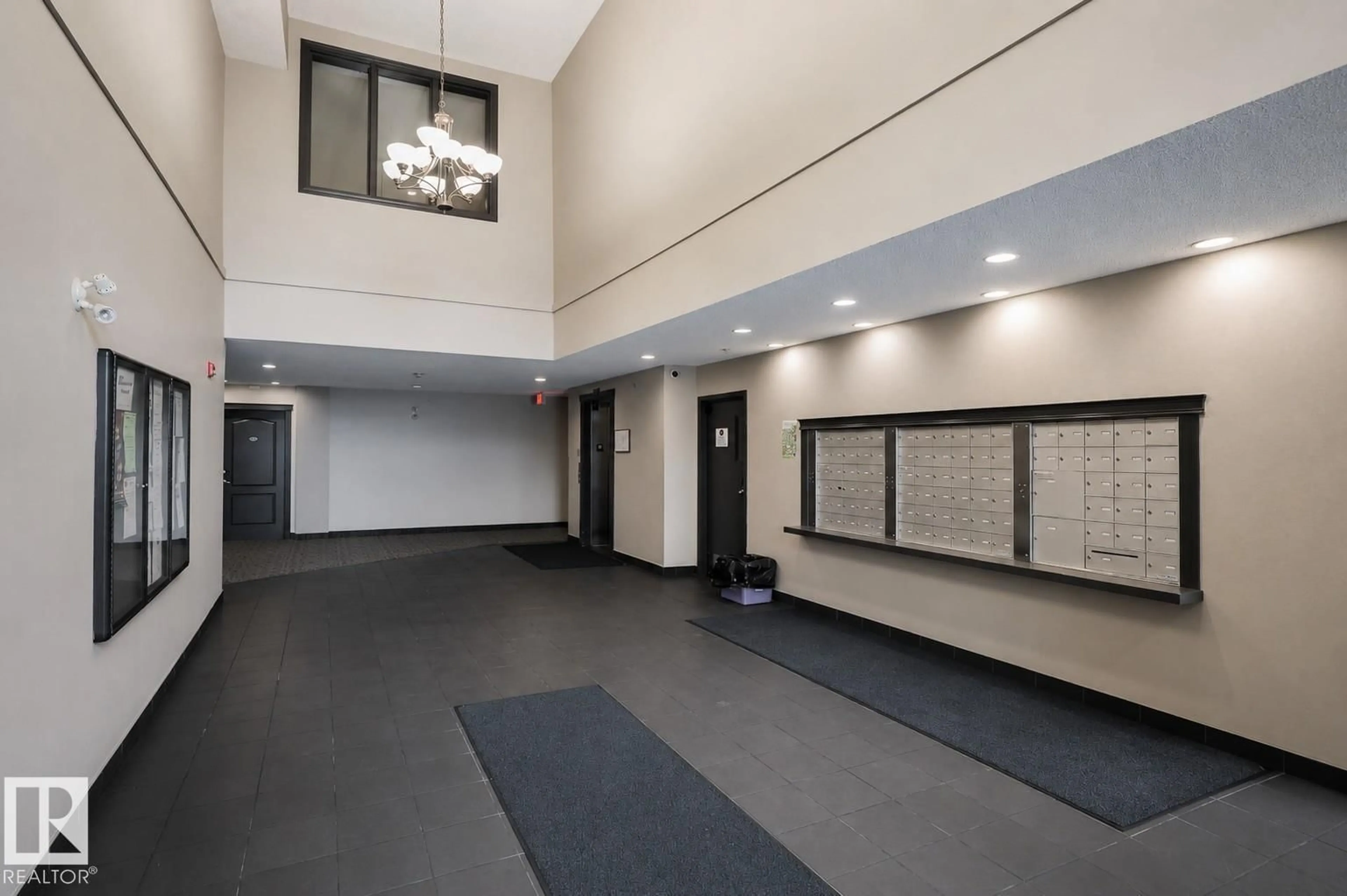 Indoor foyer for #3303 - 9351 SIMPSON DR, Edmonton Alberta T6R0N4