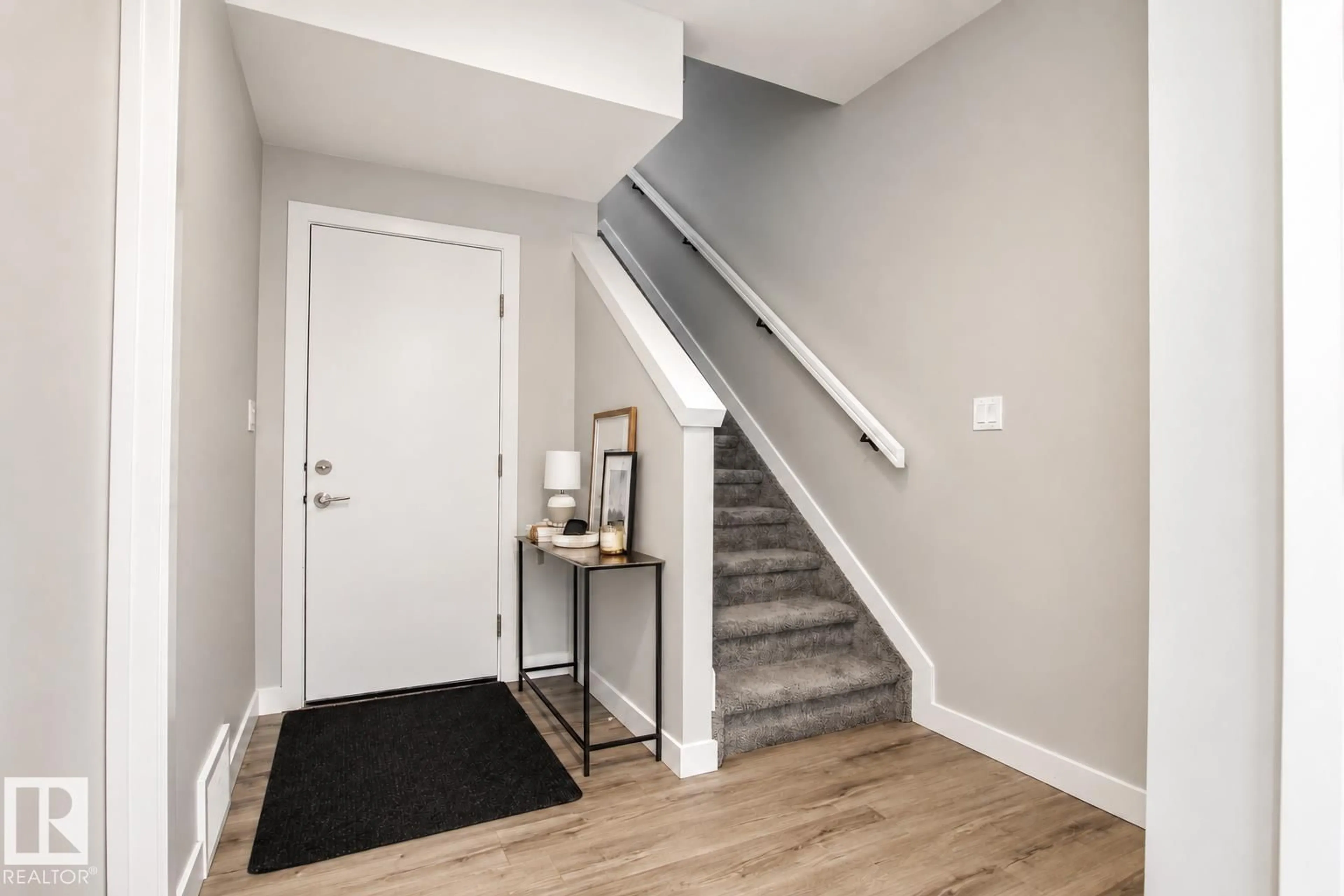 Indoor entryway for 50 - 82 EBONY BV, Sherwood Park Alberta T8H2X4