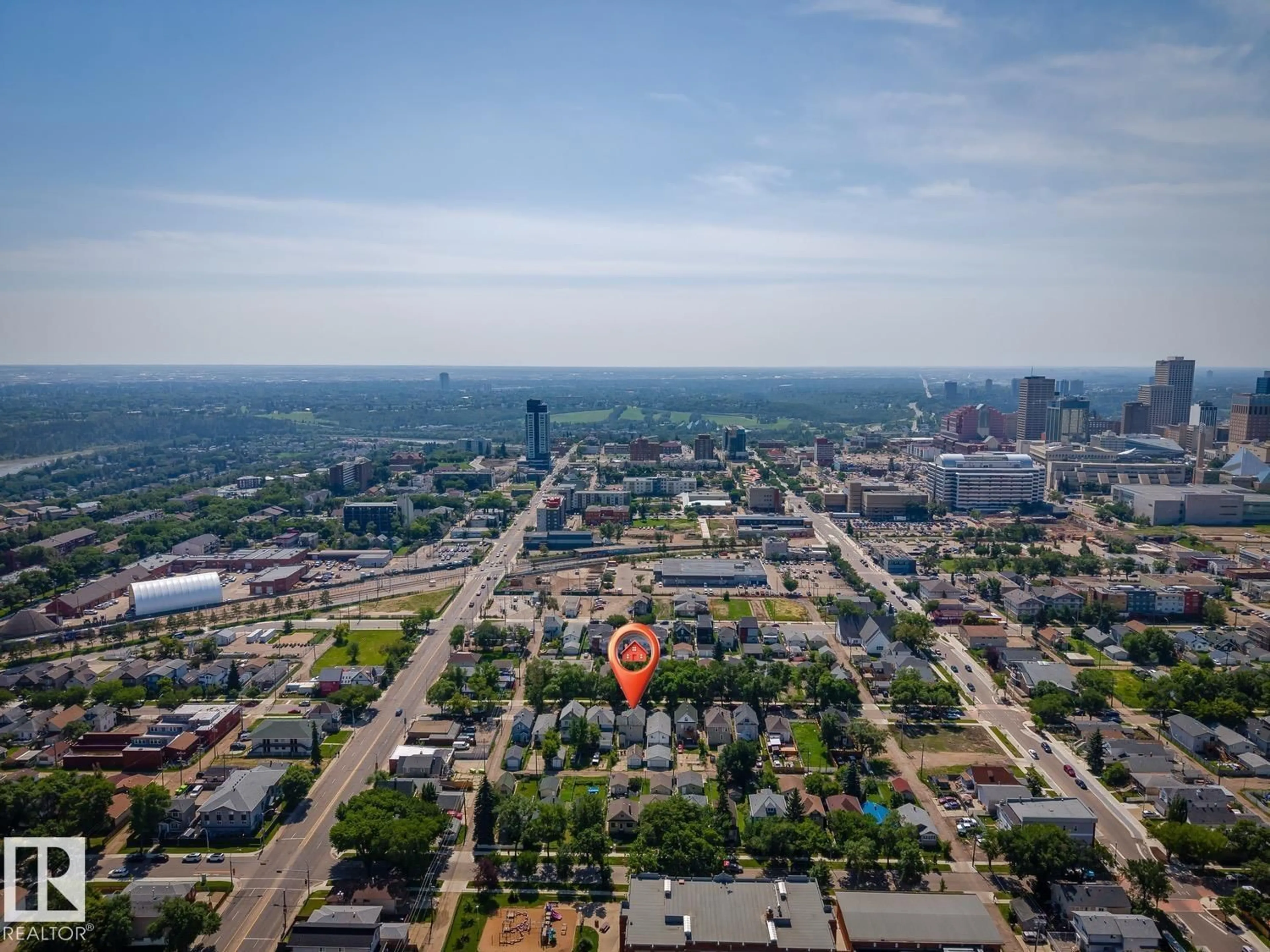A pic from outside/outdoor area/front of a property/back of a property/a pic from drone, city buildings view from balcony for 9526 106A AV NW, Edmonton Alberta T5H0S8