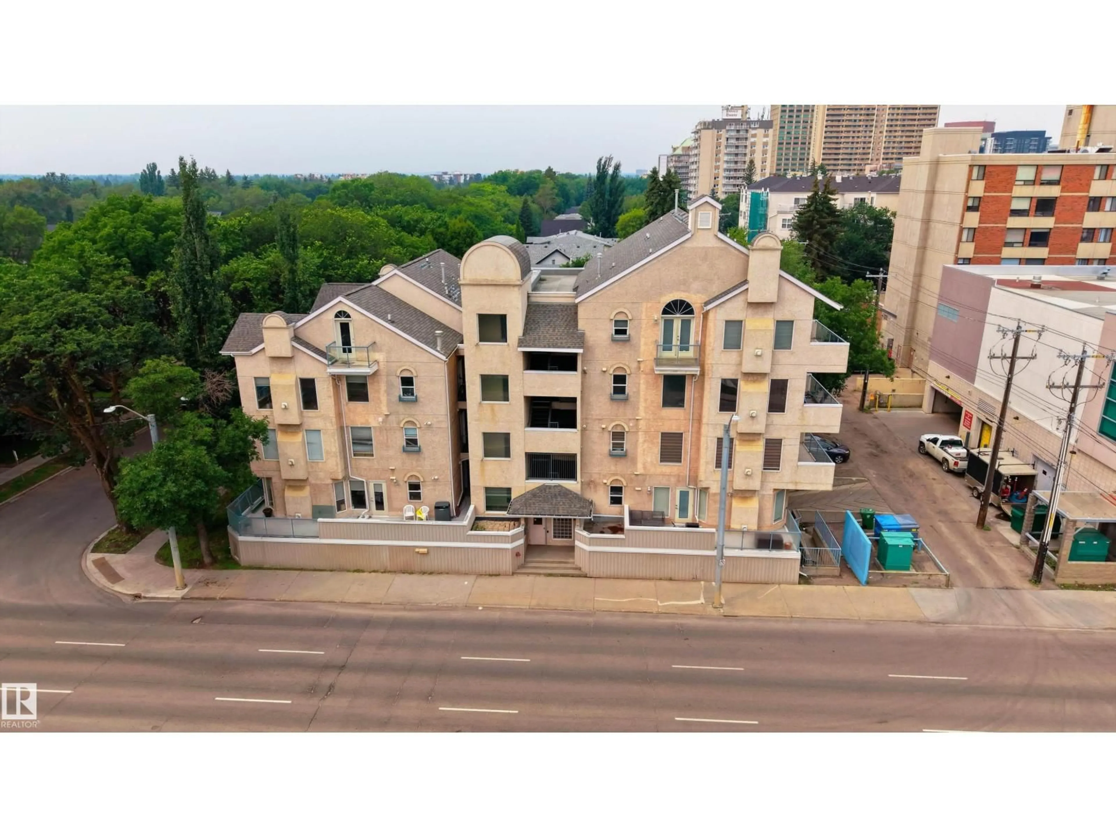 A pic from outside/outdoor area/front of a property/back of a property/a pic from drone, building for 301 - 8108 109 ST NW, Edmonton Alberta T6G2V7