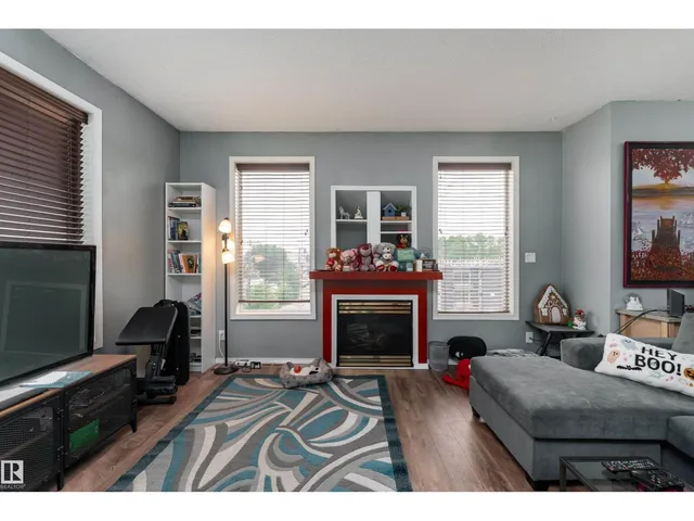 301 - 8108 109 ST NW, Edmonton 3