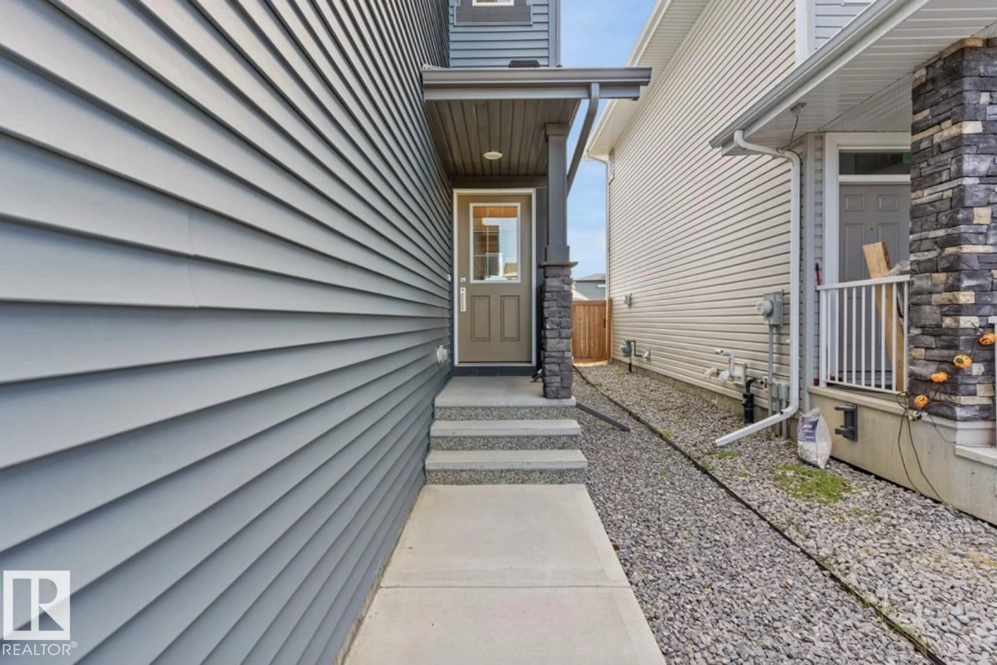 Unknown for NW - 12737 205 ST, Edmonton Alberta T5S0L8