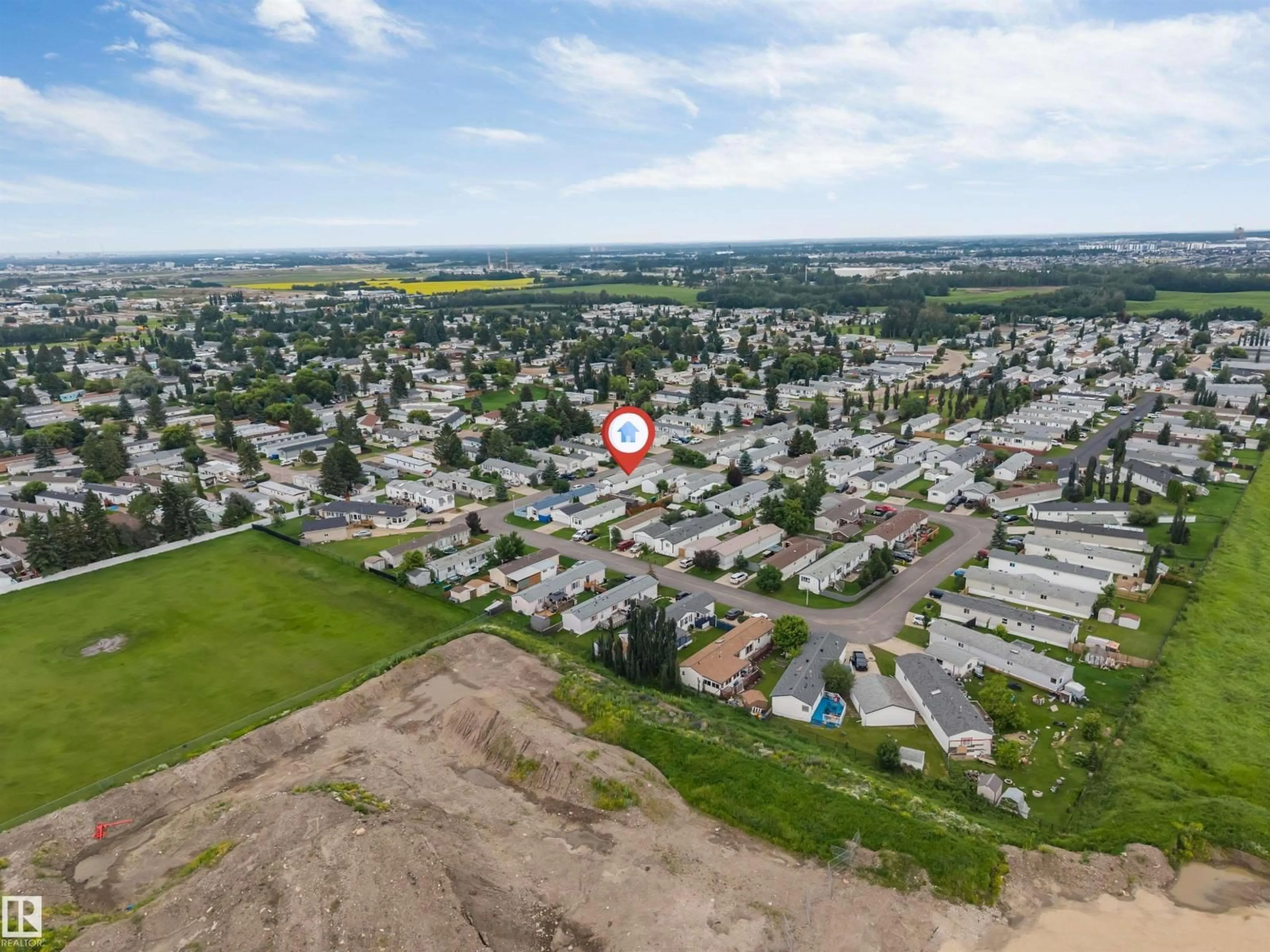 A pic from outside/outdoor area/front of a property/back of a property/a pic from drone, mountain view for 3400 LAKEVIEW POINT, Edmonton Alberta T5S2R8
