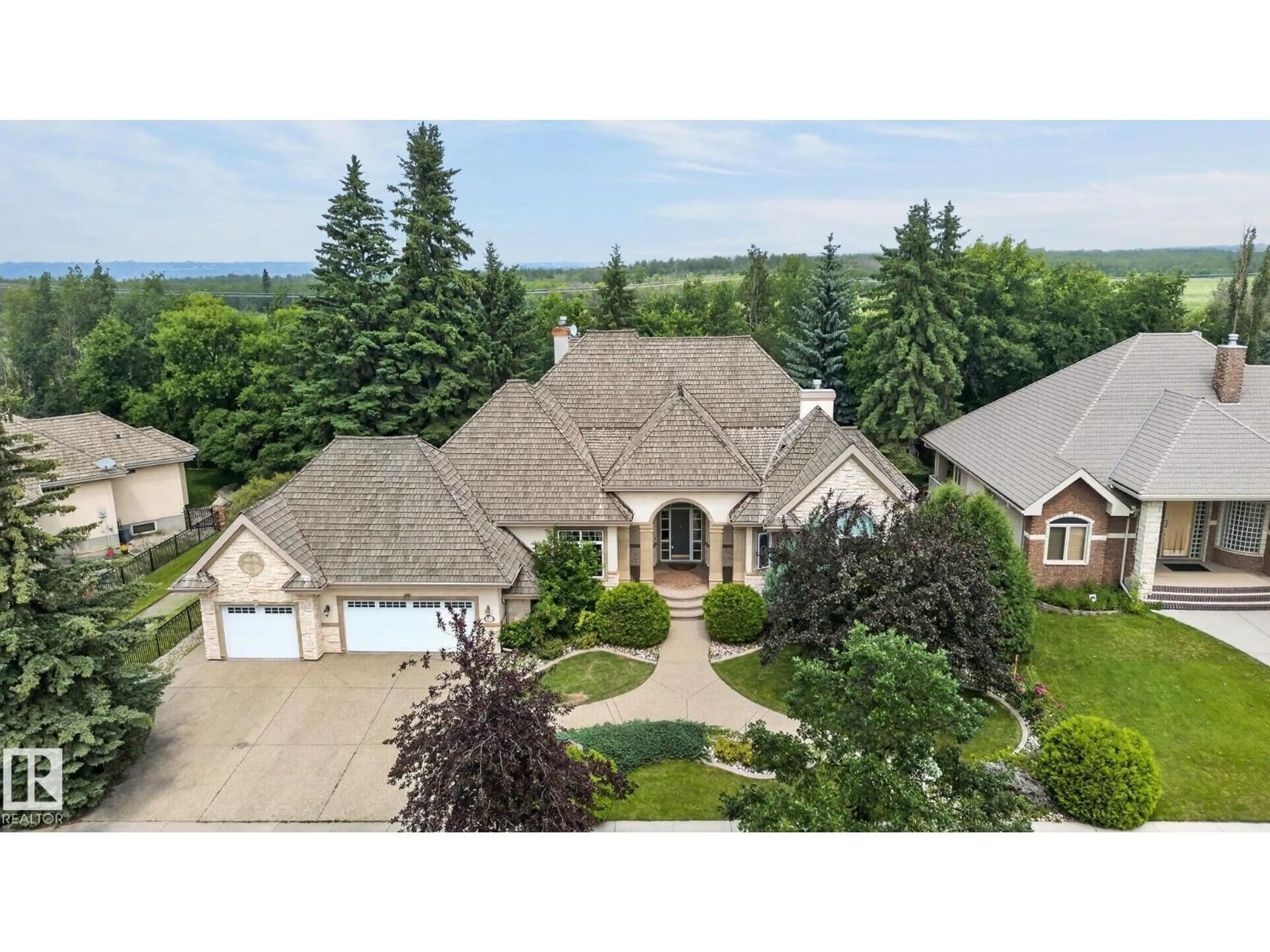 A pic from outside/outdoor area/front of a property/back of a property/a pic from drone, street for 60 KINGSBURY CR, St. Albert Alberta T8N6W6