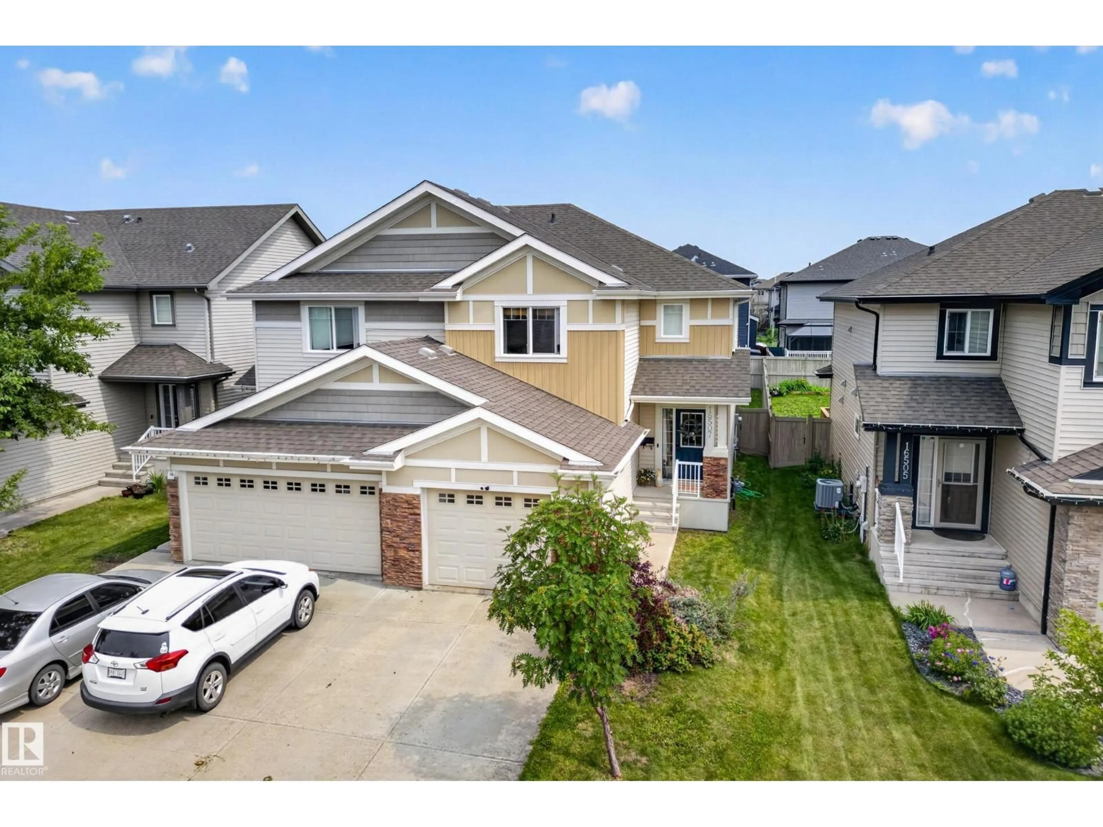 A pic from outside/outdoor area/front of a property/back of a property/a pic from drone, street for NW - 16507 134 ST, Edmonton Alberta T6V0G5