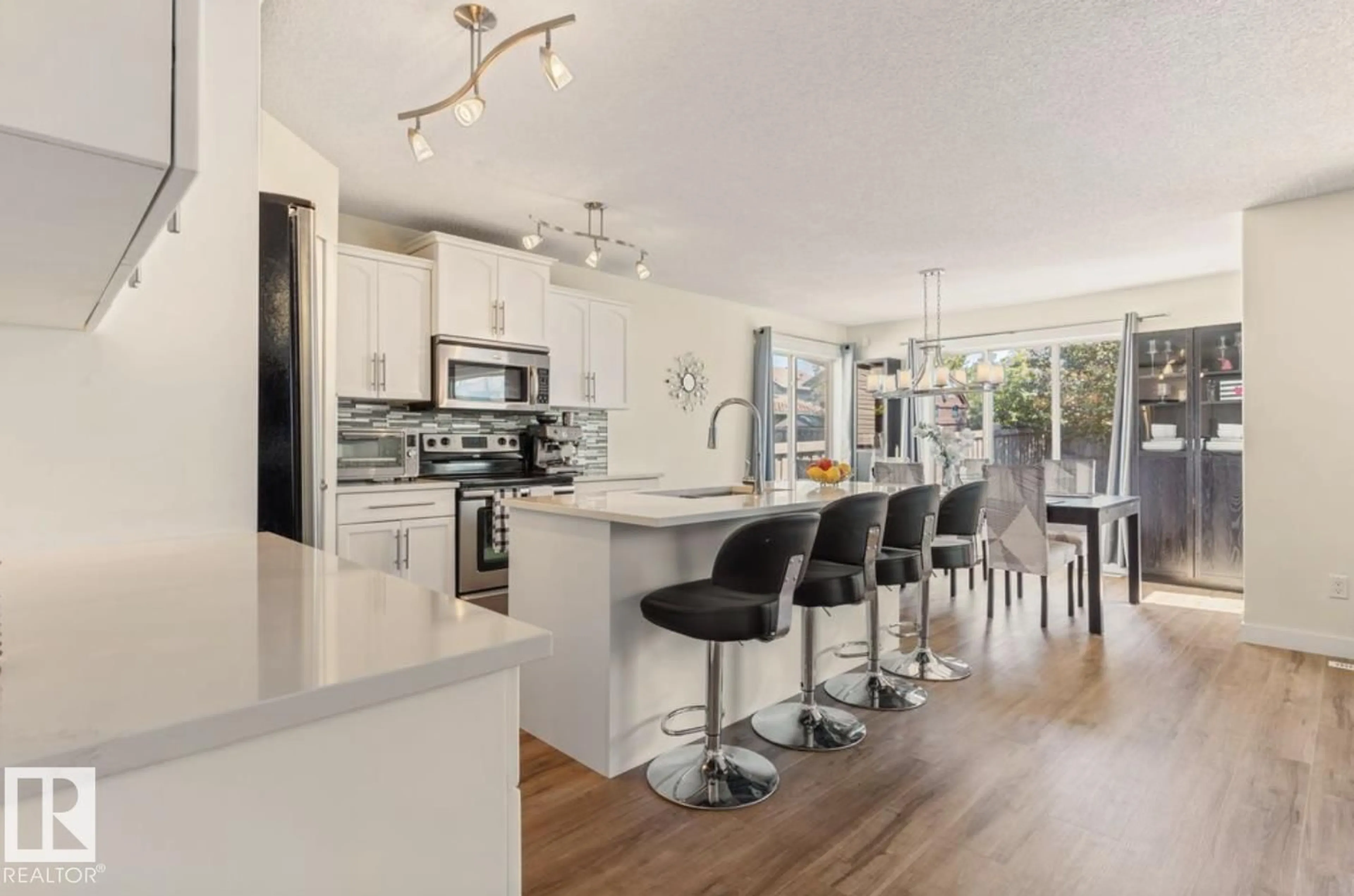 Open concept kitchen, unknown for 1007 MACEWAN CL, Edmonton Alberta T6W1K2