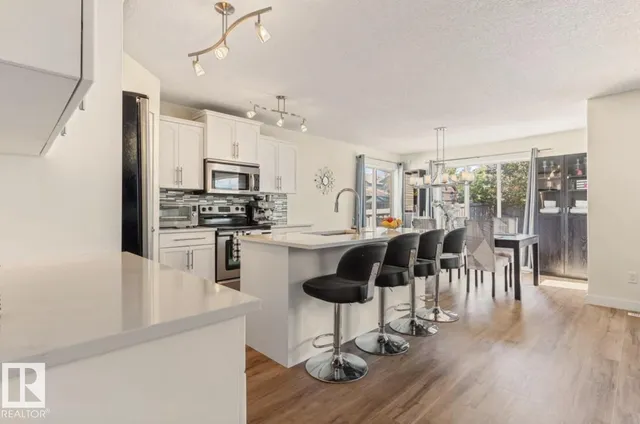1007 MACEWAN CL, Edmonton 5