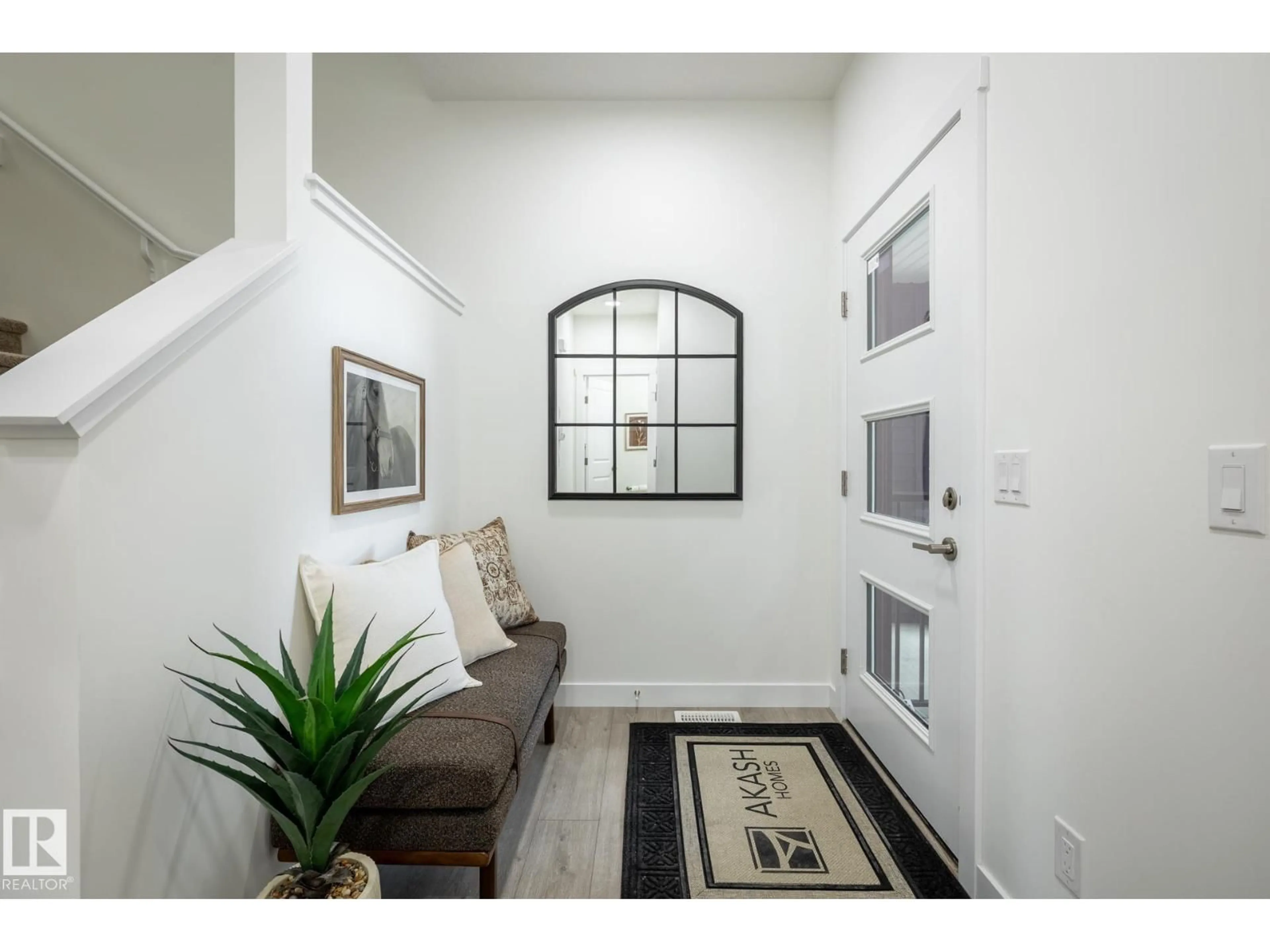 Indoor entryway for 21 WYNN WY, Fort Saskatchewan Alberta T8L0Y3