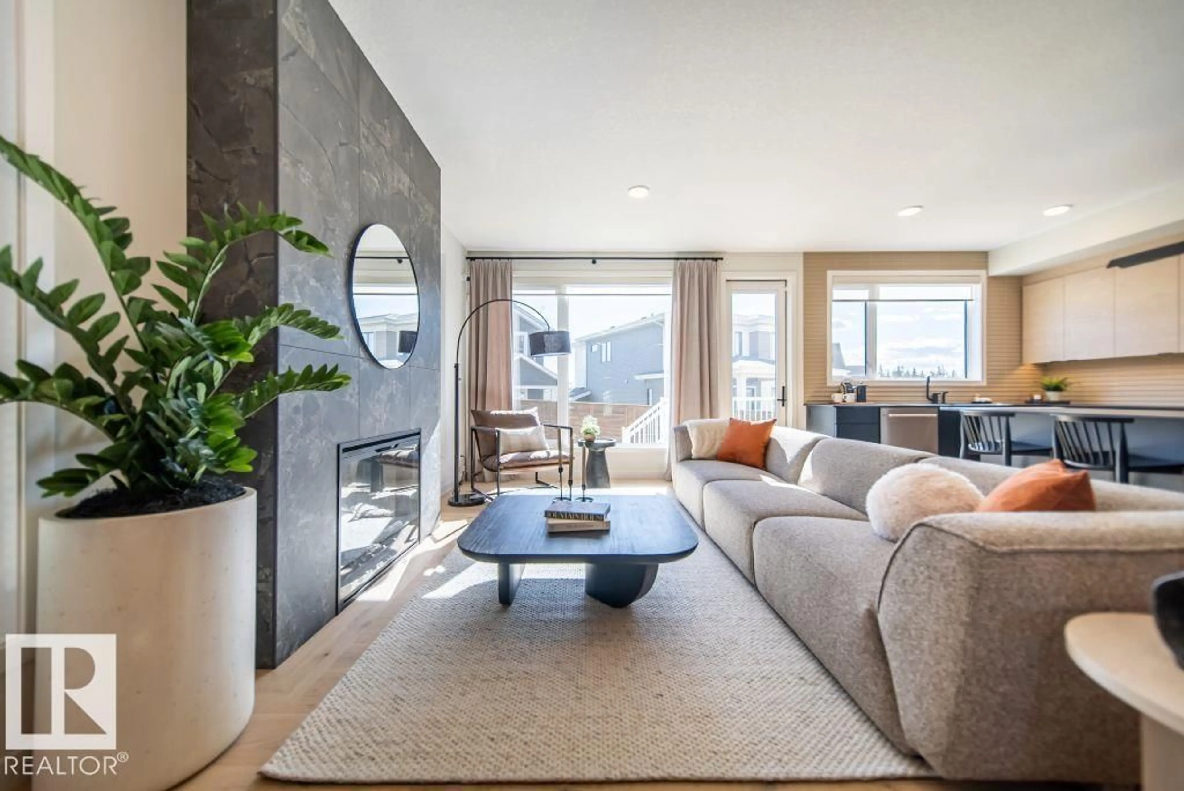 Living room with furniture, unknown for 14 DEVONSHIRE DR, Sherwood Park Alberta T8B0G5