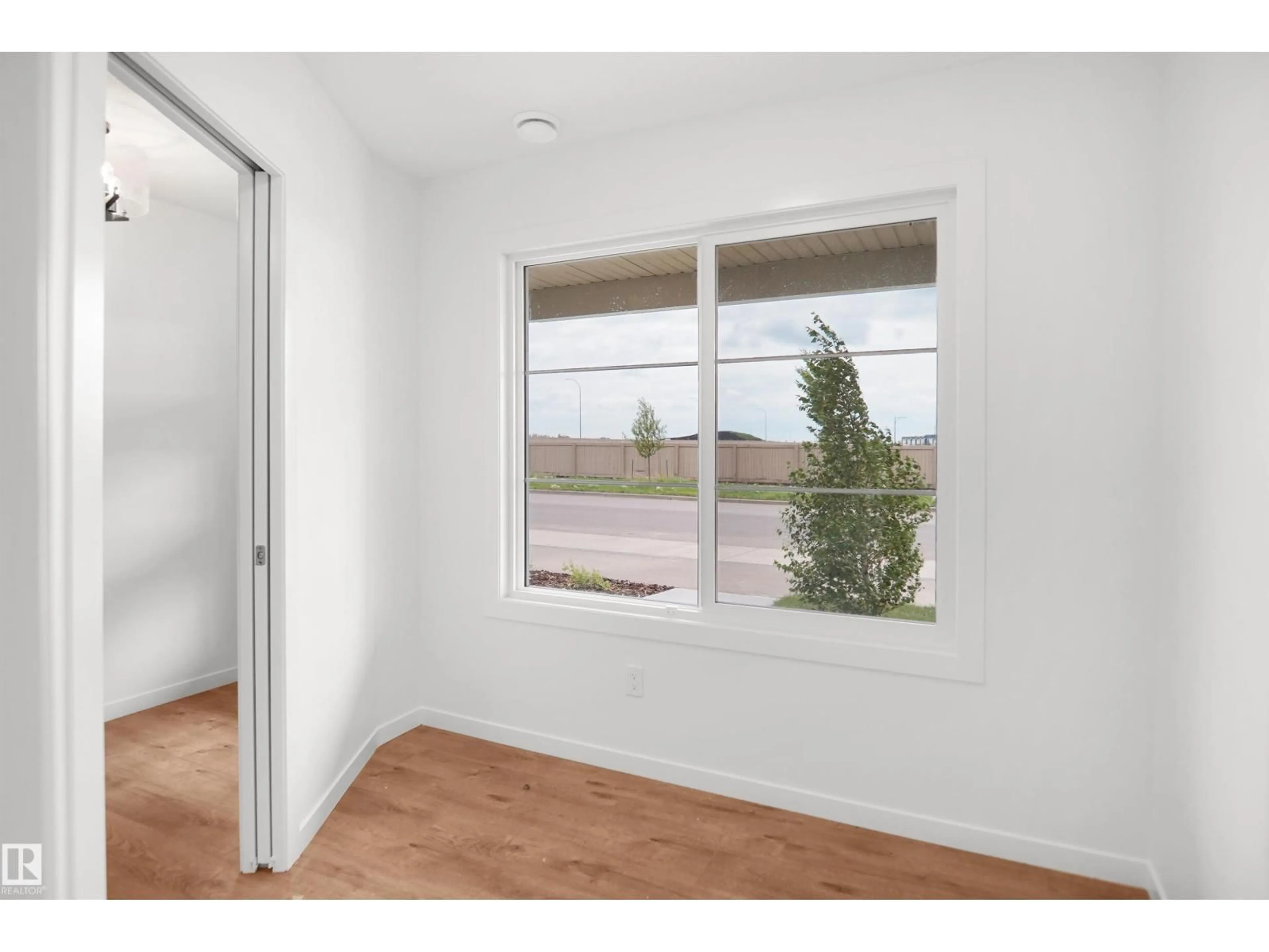 A pic of a room for #100 - 3705 141 ST, Edmonton Alberta T6W3J2
