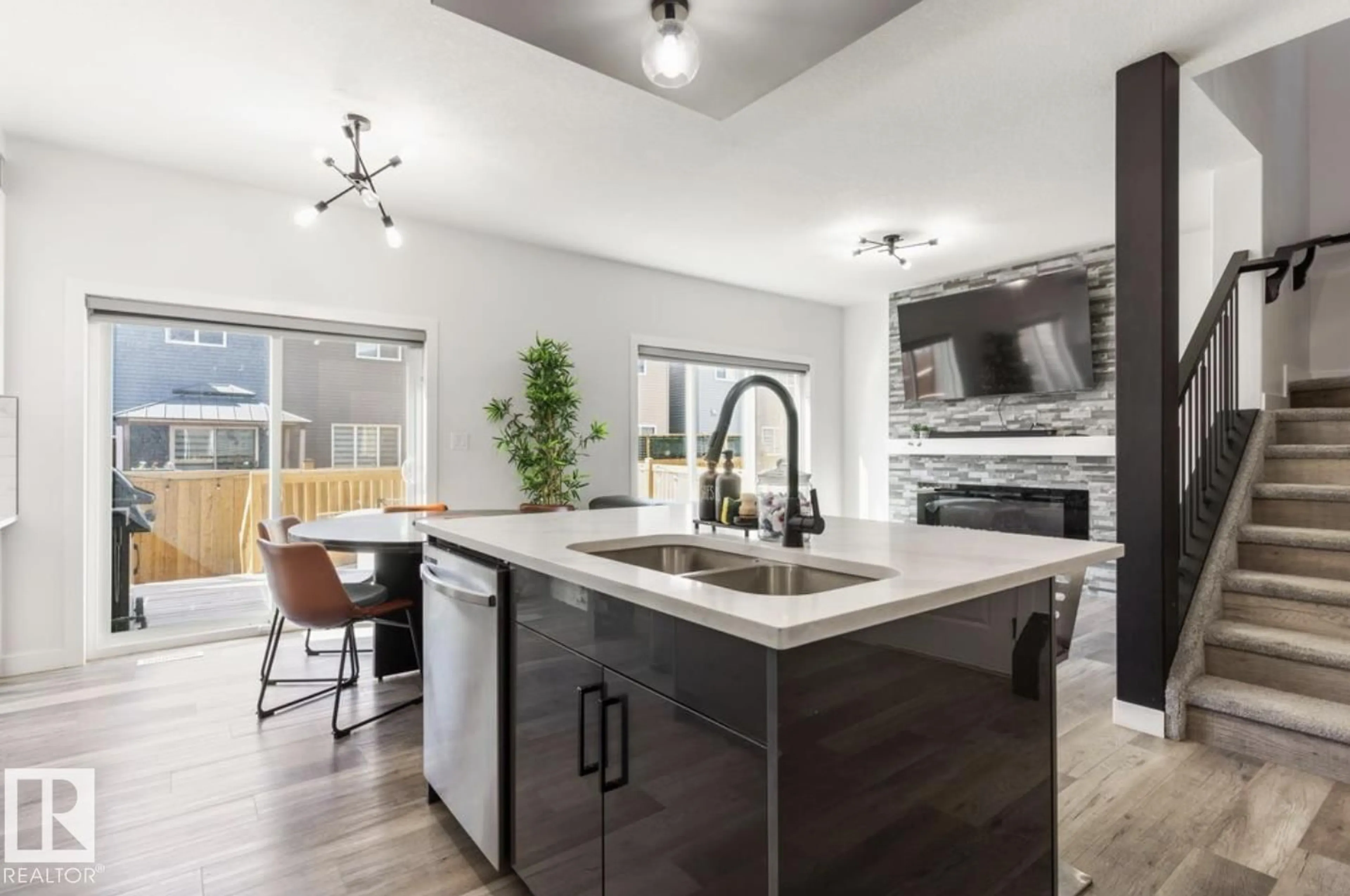 Open concept kitchen, unknown for 19703 29 AVENUE AVENUE, Edmonton Alberta T6M1M2