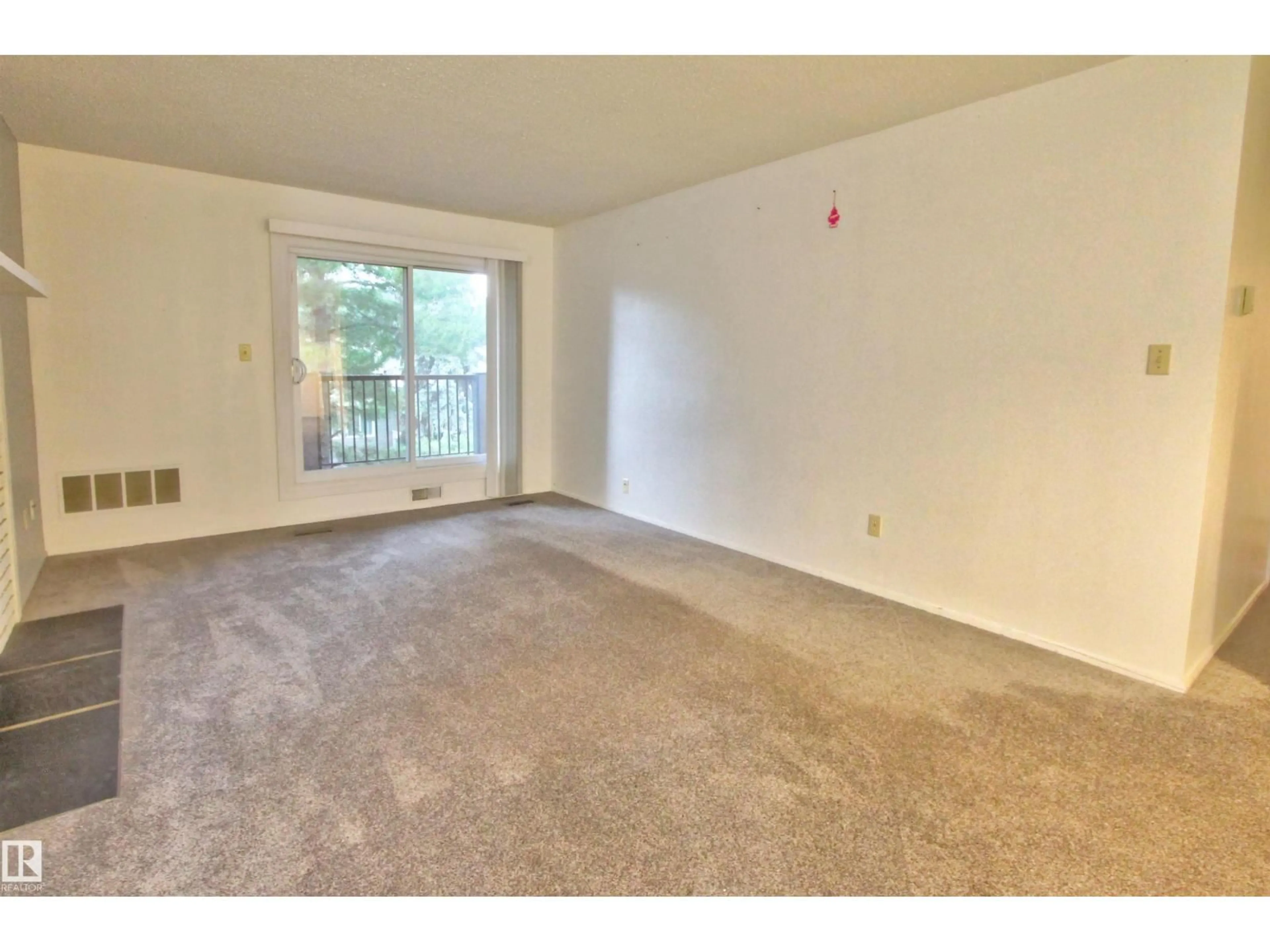A pic of a room for 302 AKINS DR, St. Albert Alberta T8N3M6