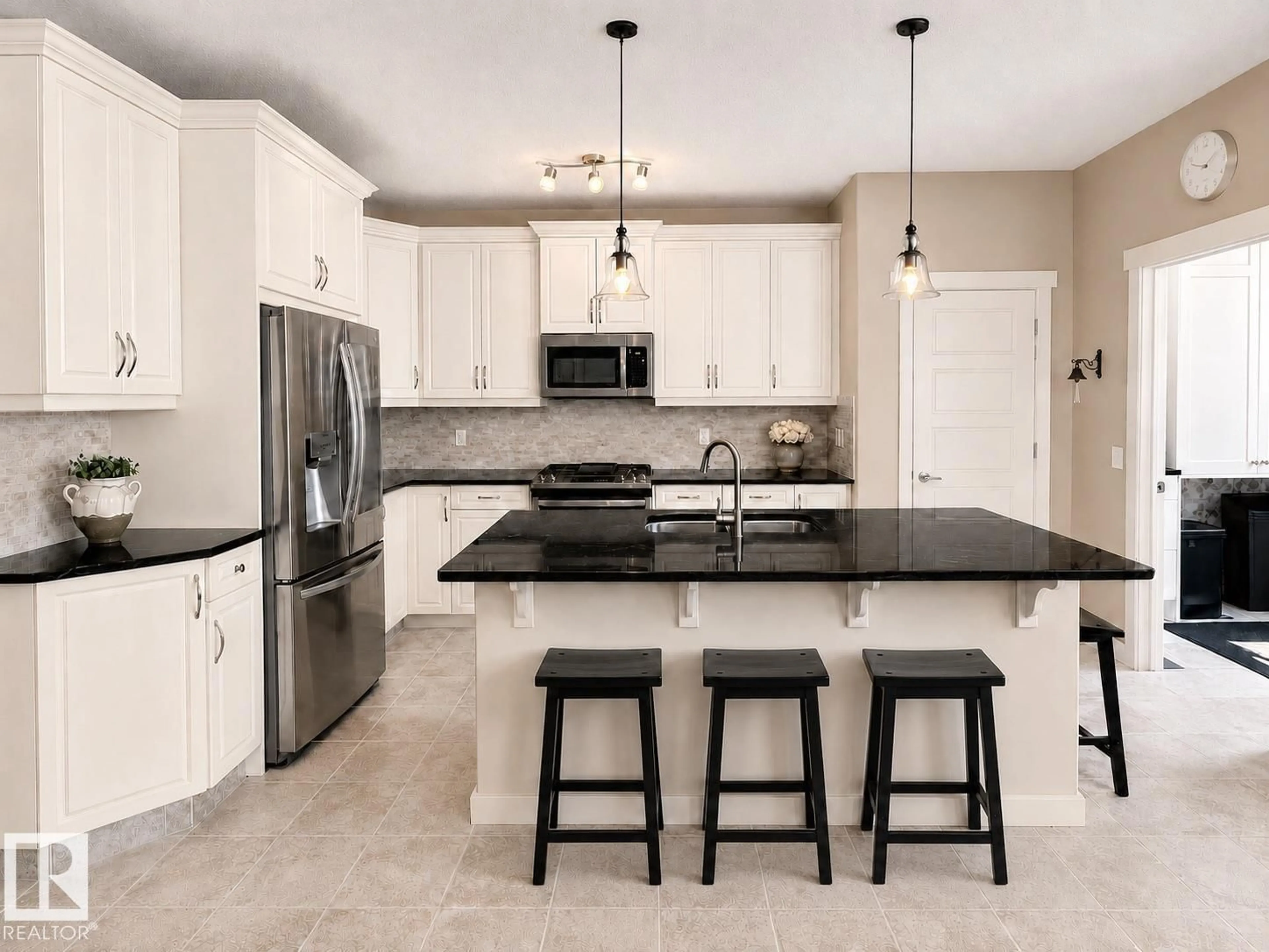 Open concept kitchen, ceramic/tile floor for 2337 FREZENBERG AV, Edmonton Alberta T5E4Z1