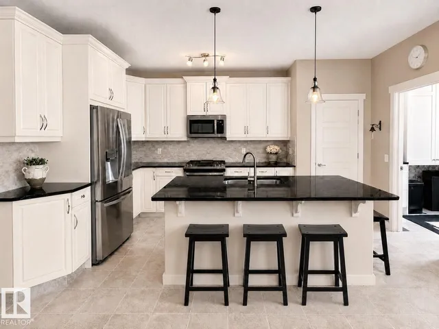 2337 FREZENBERG AV, Edmonton 5