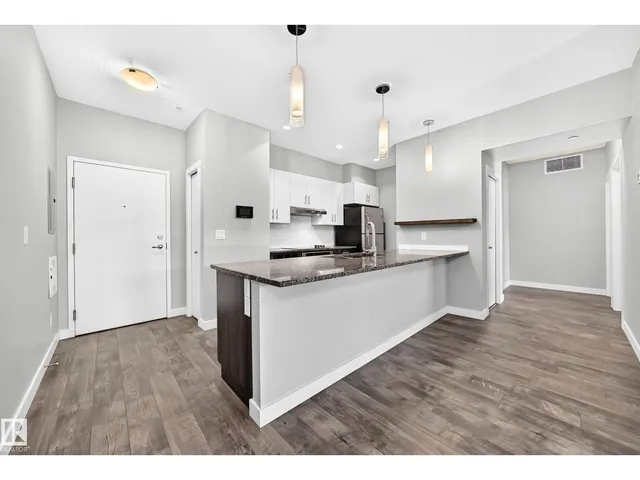 #201 - 10126 144 ST, Edmonton 5