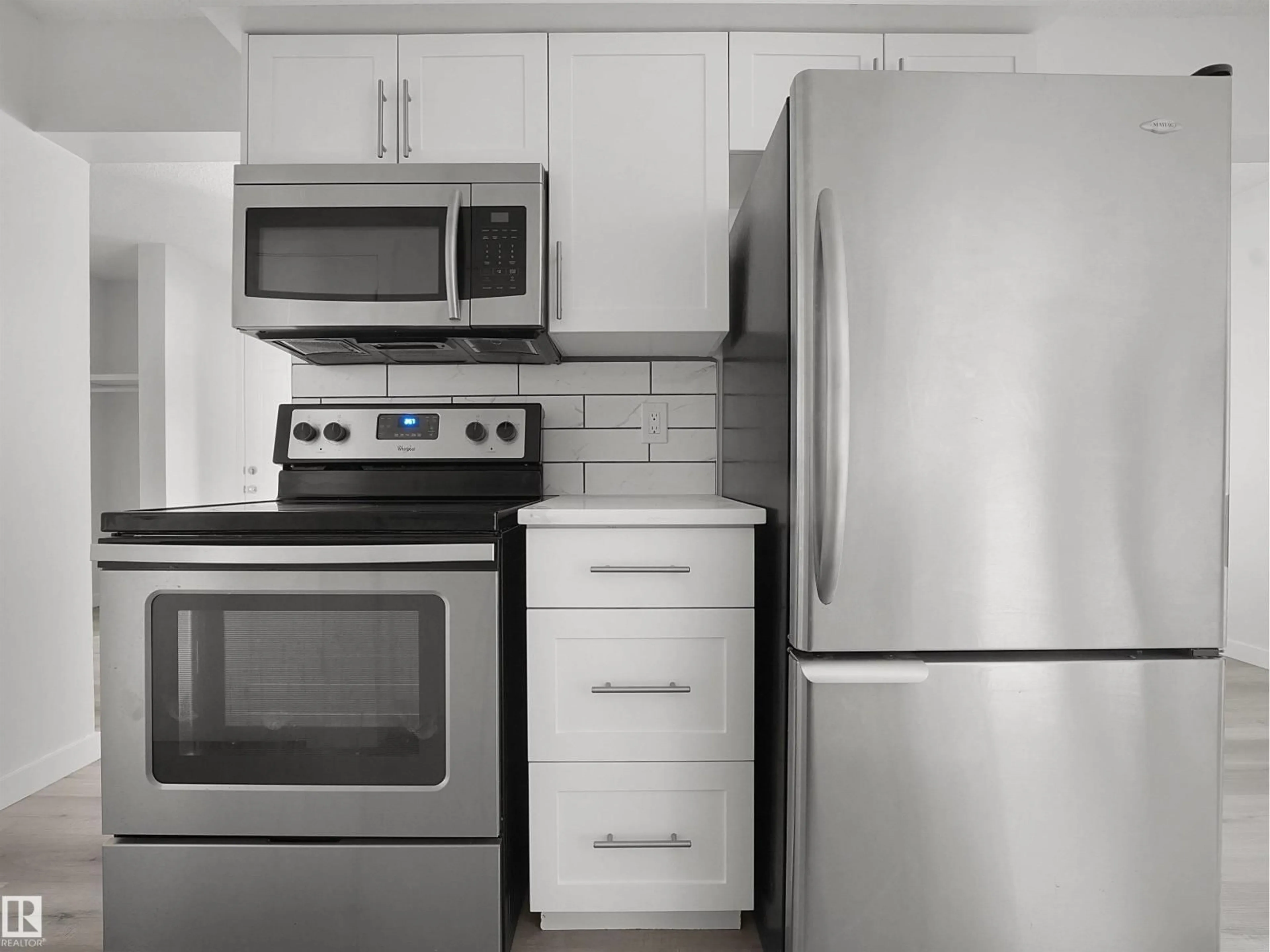 Standard kitchen, unknown for #6 - 14220 80 ST, Edmonton Alberta T5C1L6