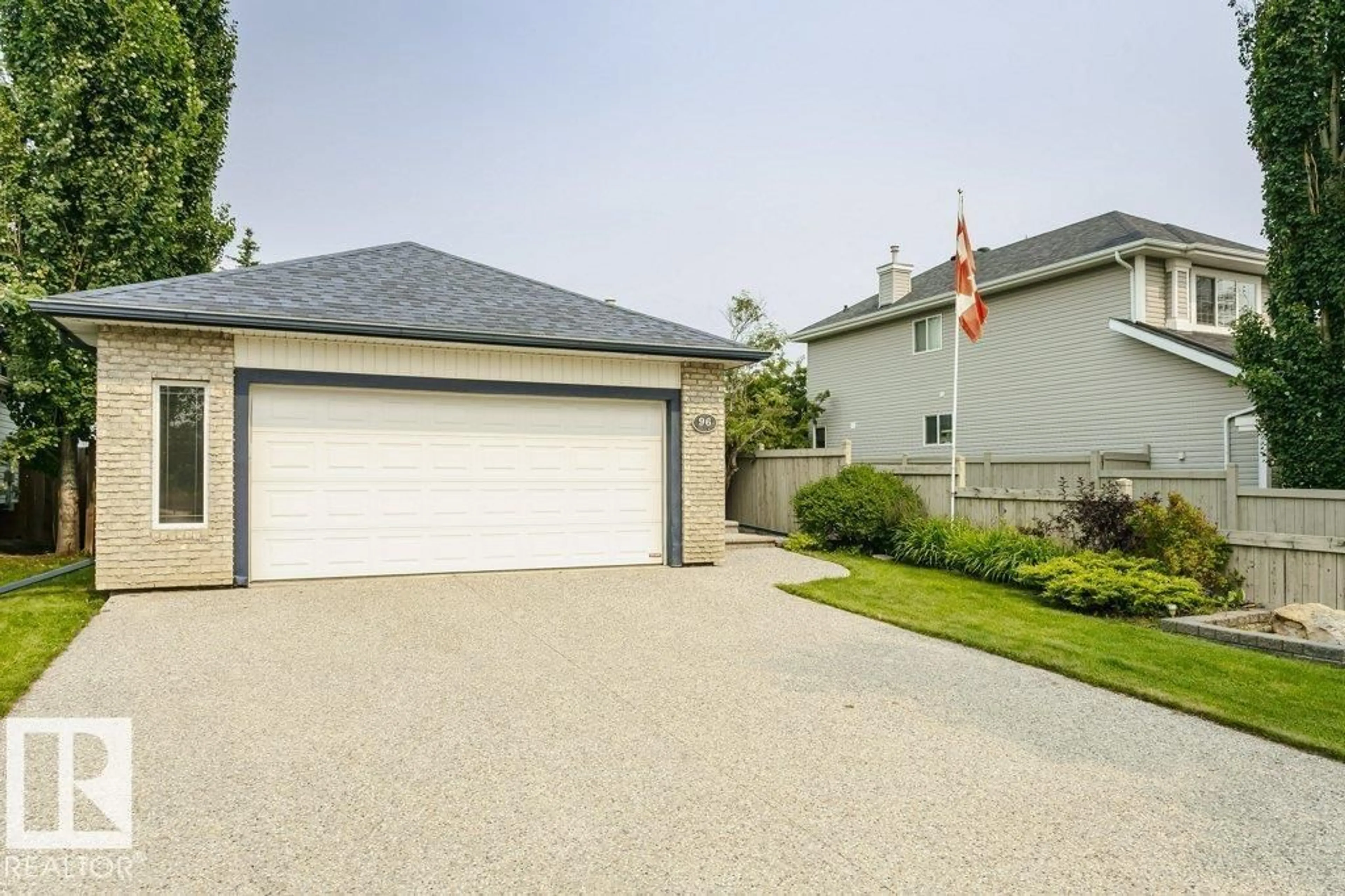 Indoor garage for 96 EASTGATE WY, St. Albert Alberta T8N7K1