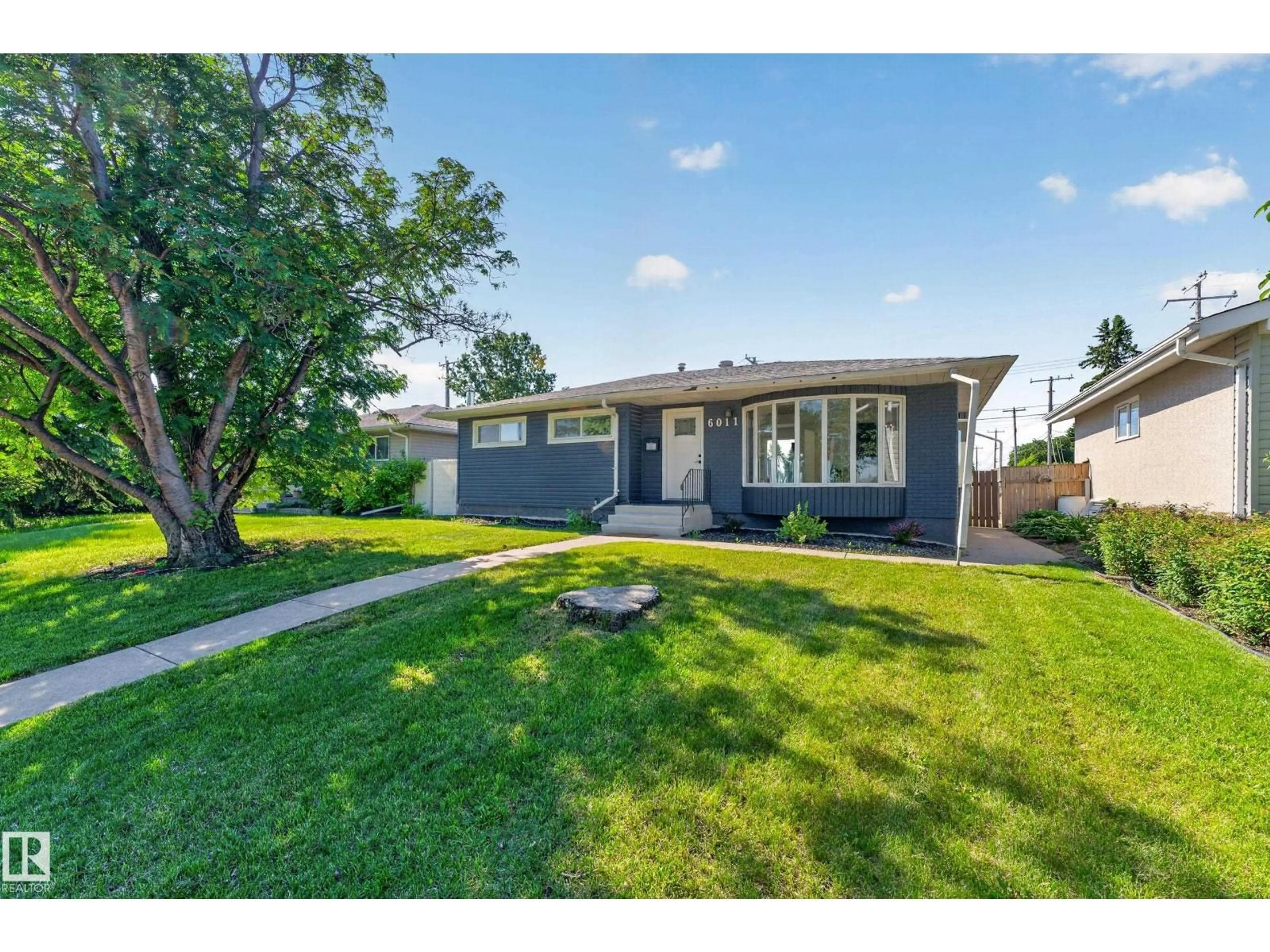 Unknown for 6011 93A AV, Edmonton Alberta T6B0X1