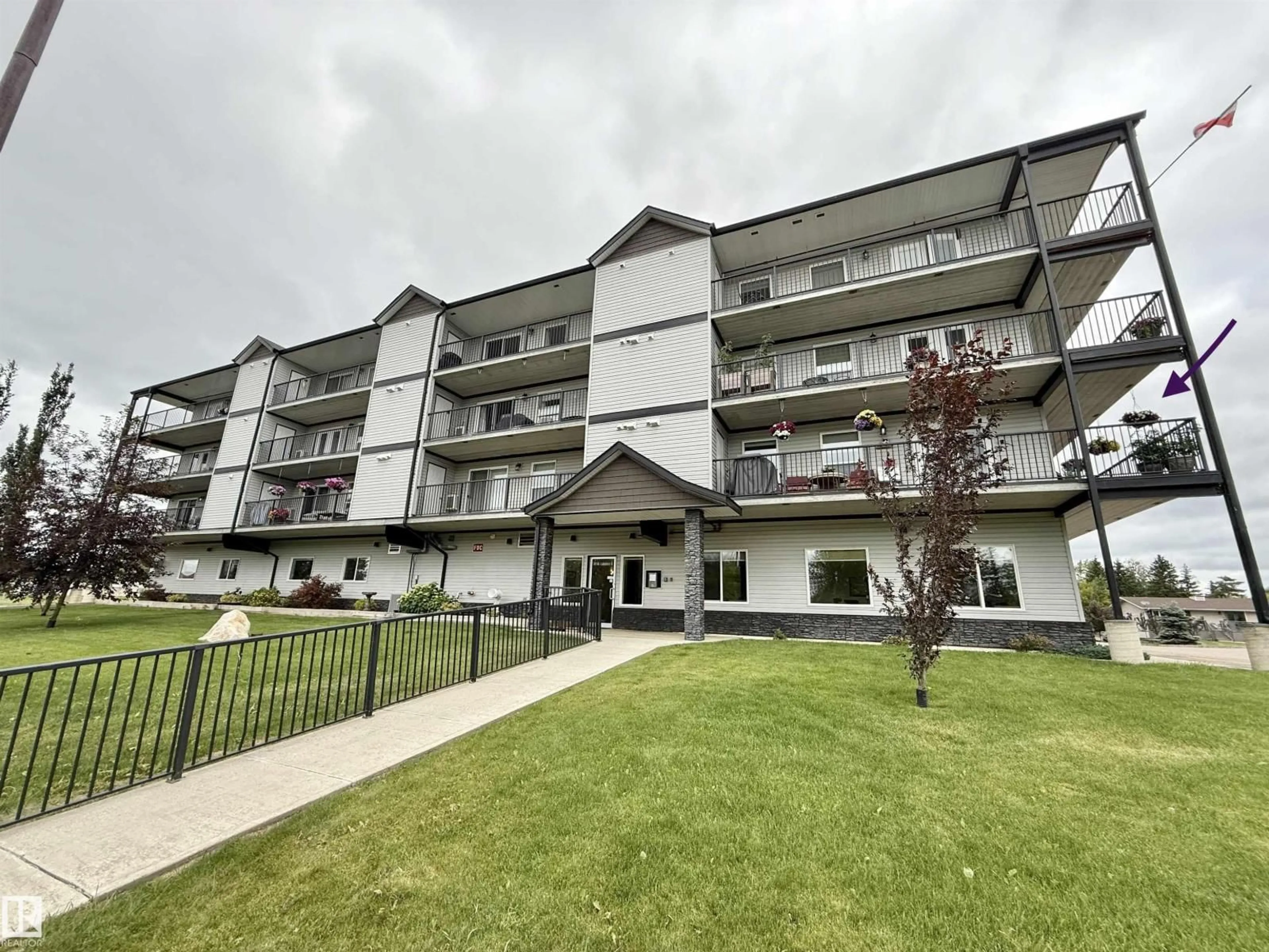 A pic from outside/outdoor area/front of a property/back of a property/a pic from drone, unknown for 208 - 4614A LAKESHORE DRIVE, St. Paul Town Alberta T0A3A3