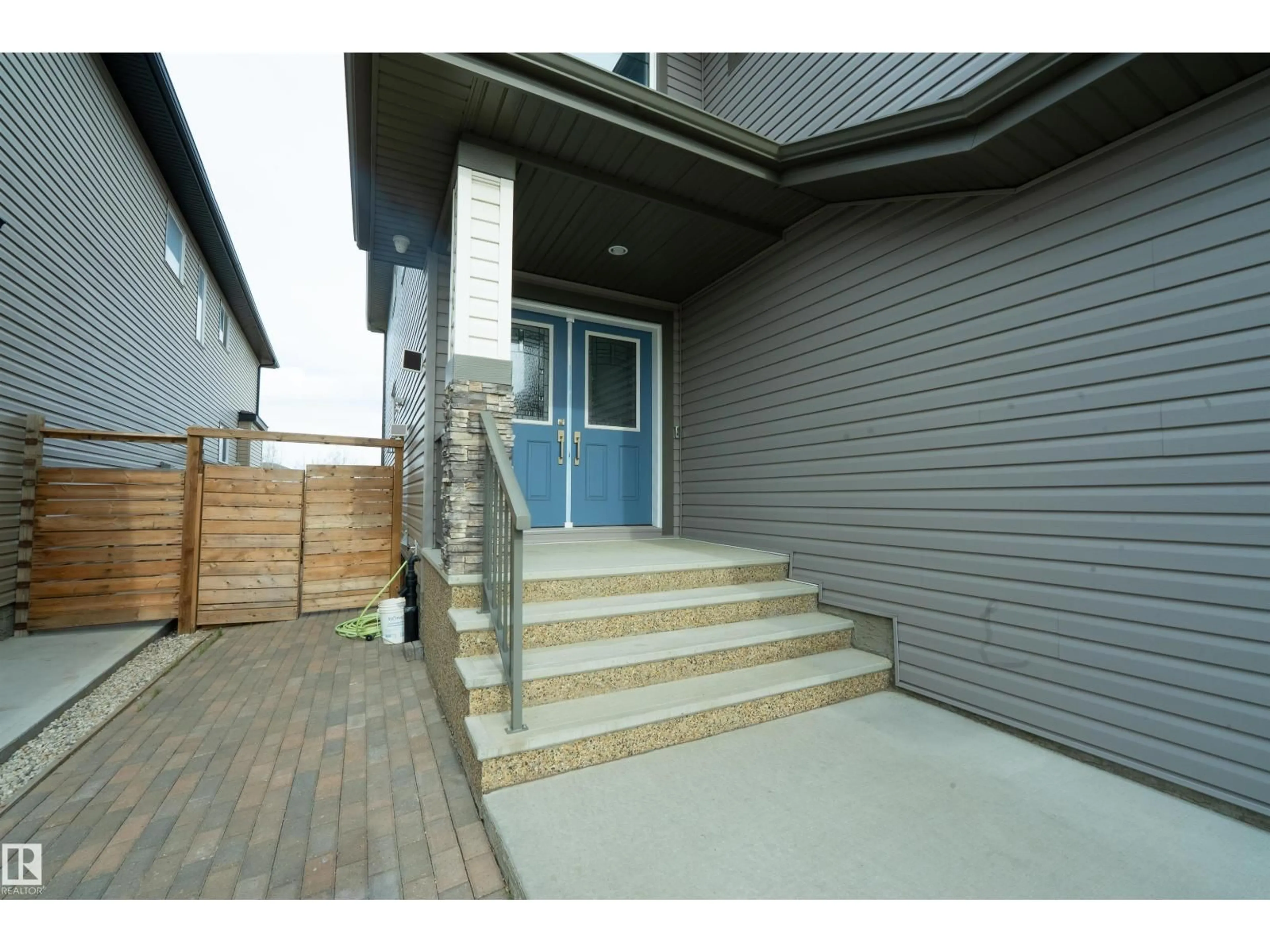 Unknown for 3623 8 ST, Edmonton Alberta T6T1A1